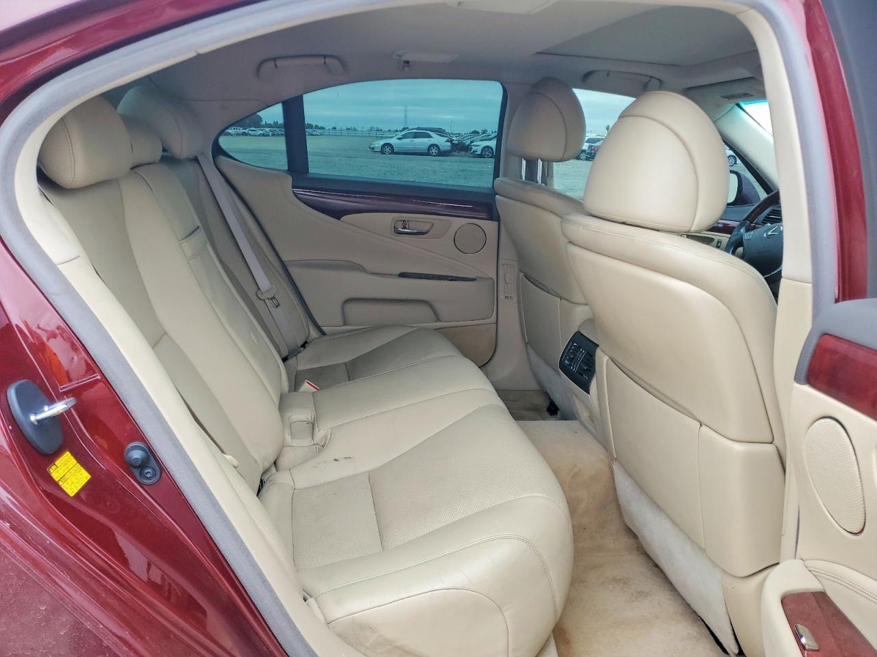 2007 Lexus Ls 460 Burgundy vin: JTHBL46F975048160