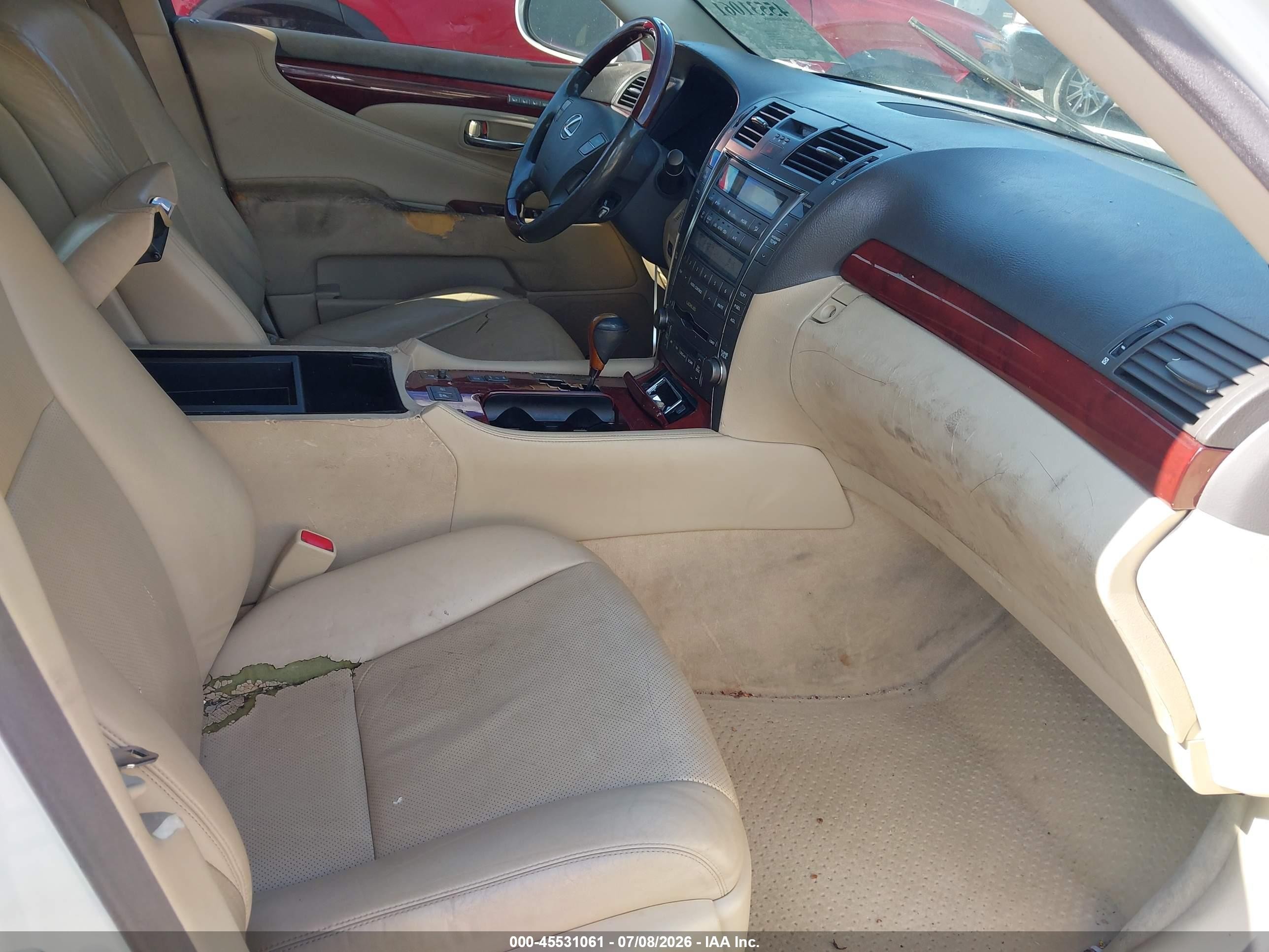 2007 Lexus Ls 460   White vin: JTHBL46FX75015040