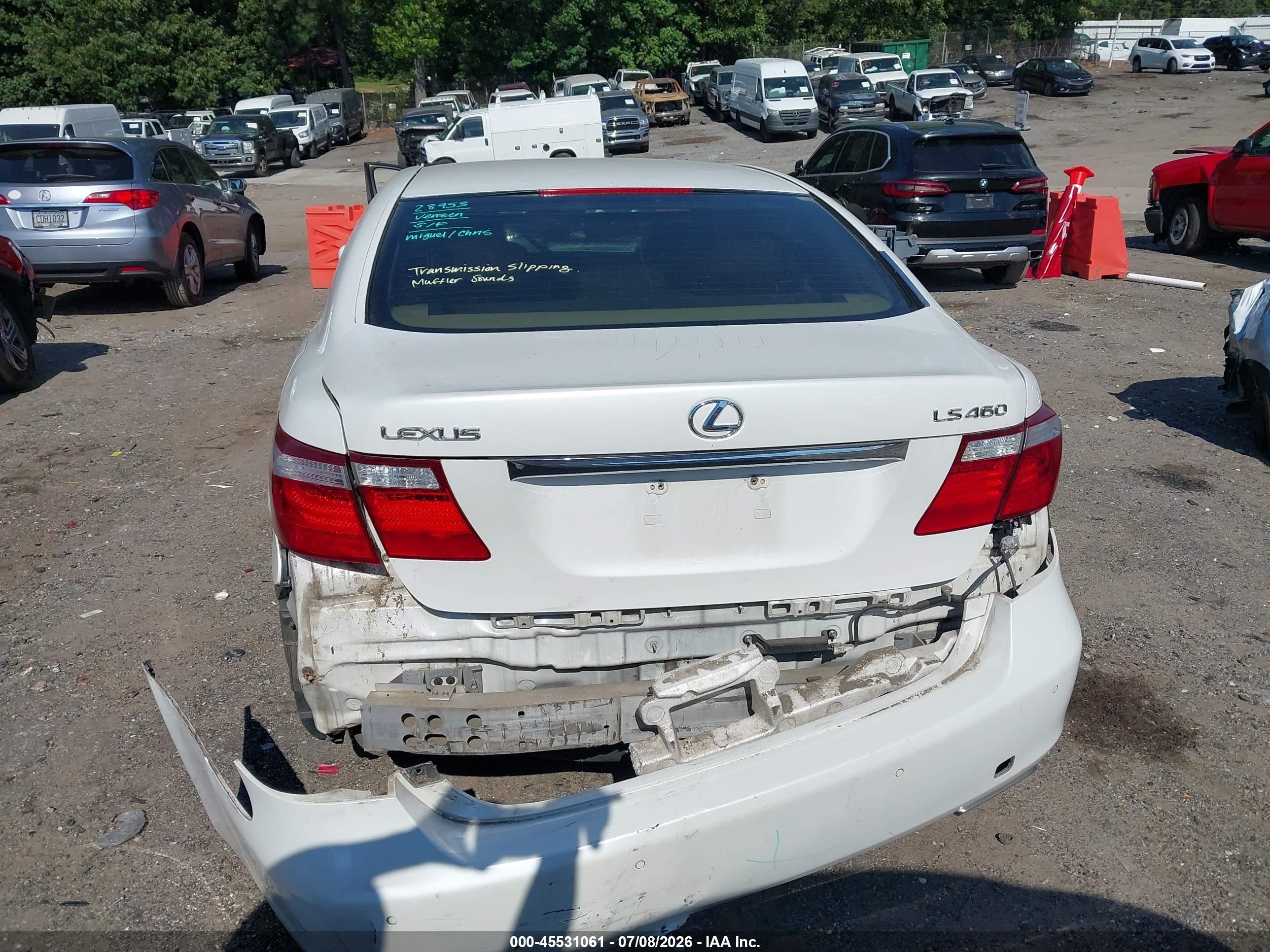 2007 Lexus Ls 460   White vin: JTHBL46FX75015040