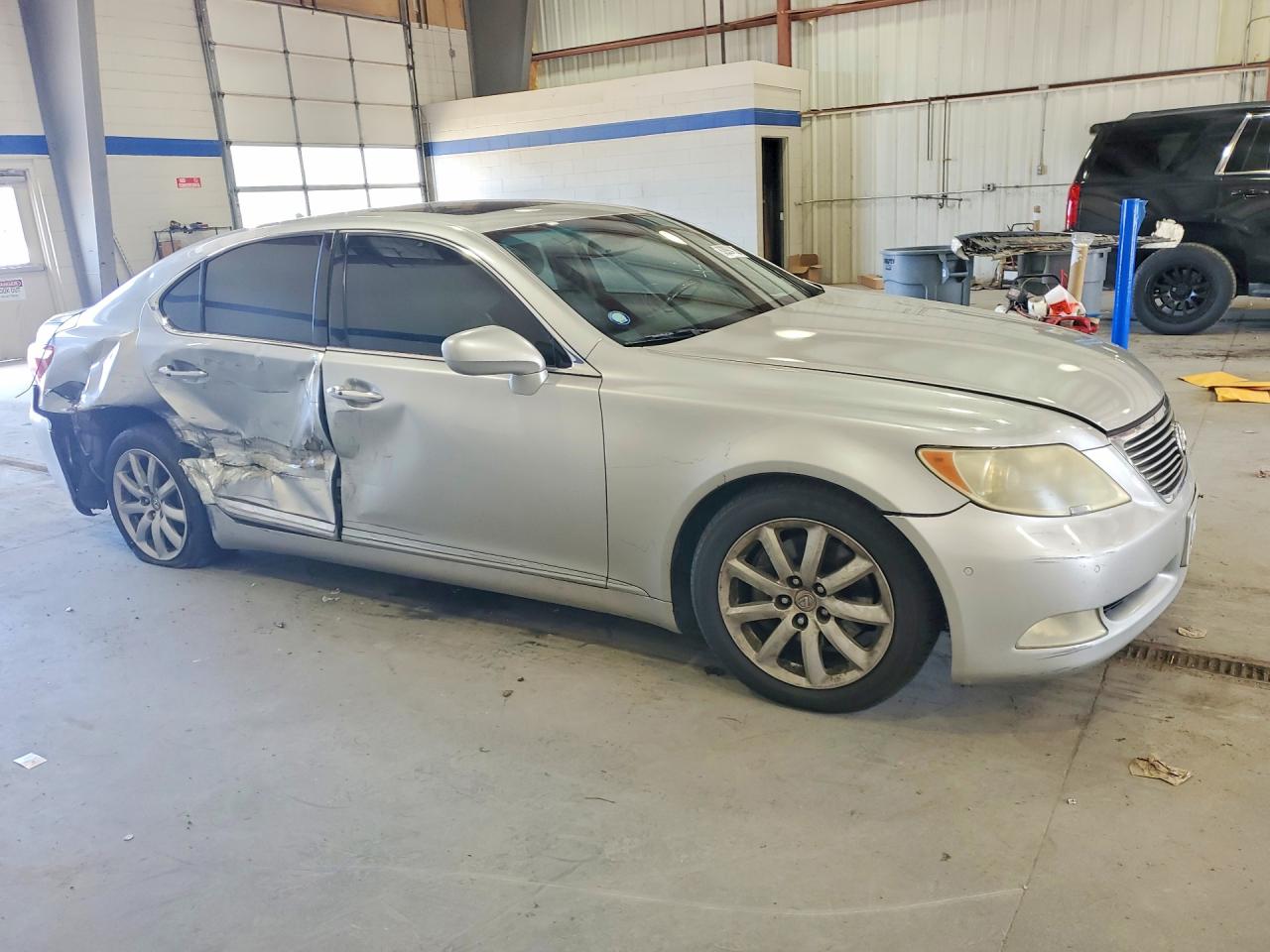 2007 Lexus Ls 460 Silver vin: JTHBL46FX75017709