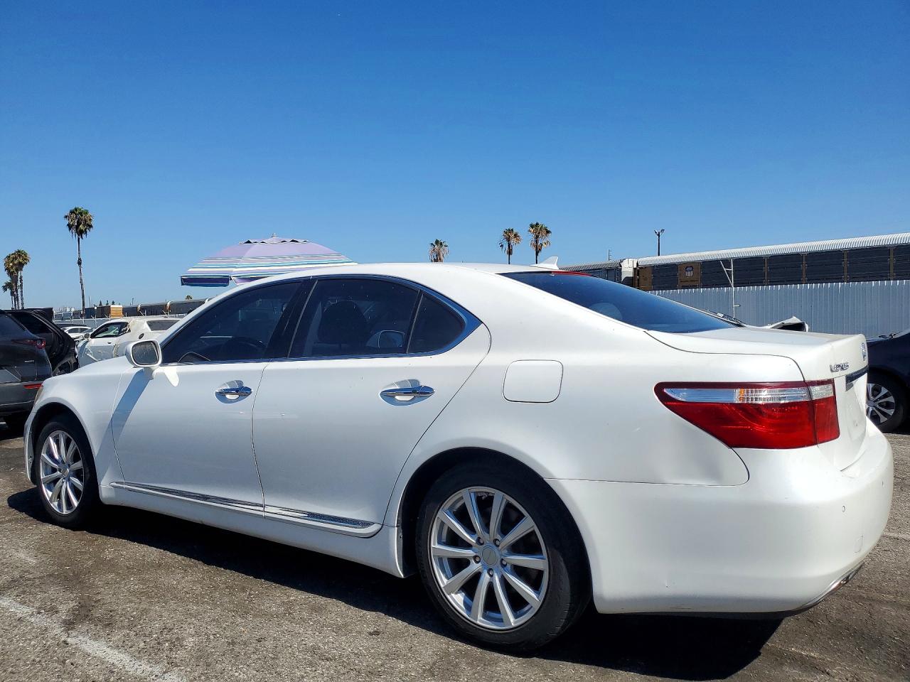 2007 Lexus Ls 460 White vin: JTHBL46FX75040410