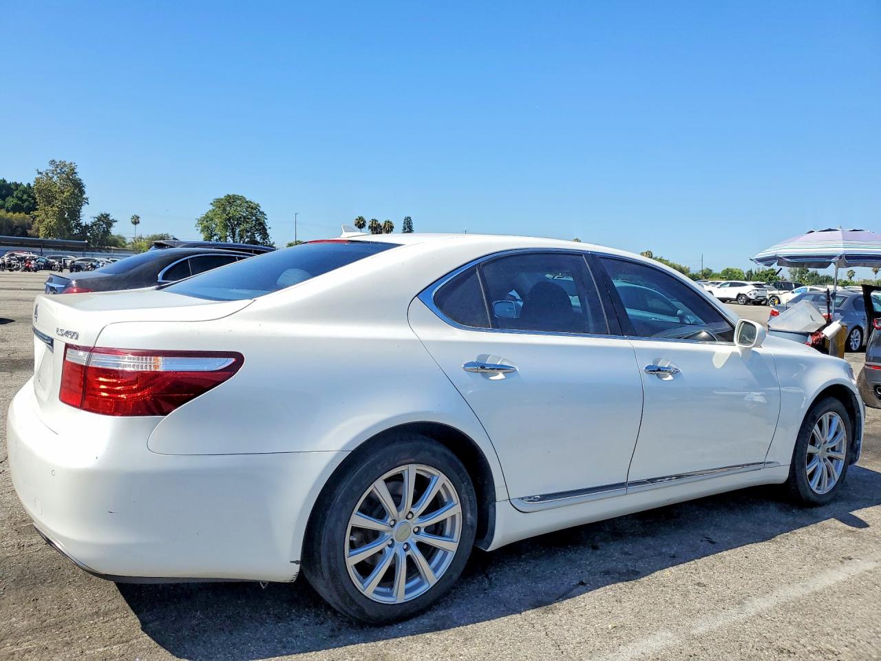 2007 Lexus Ls 460 White vin: JTHBL46FX75040410