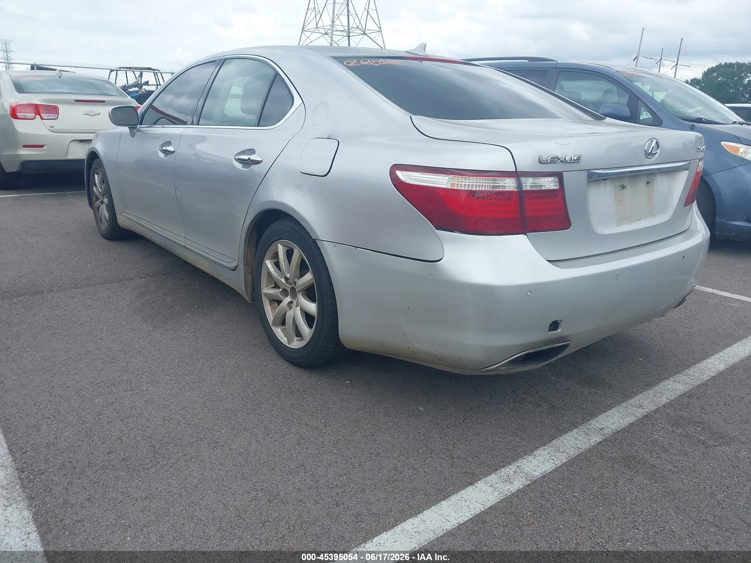 2007 Lexus Ls 460   Silver vin: JTHBL46FX75048216