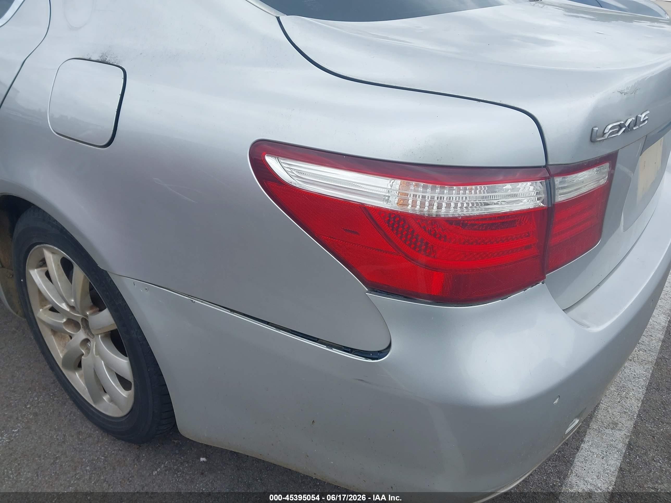 2007 Lexus Ls 460   Silver vin: JTHBL46FX75048216