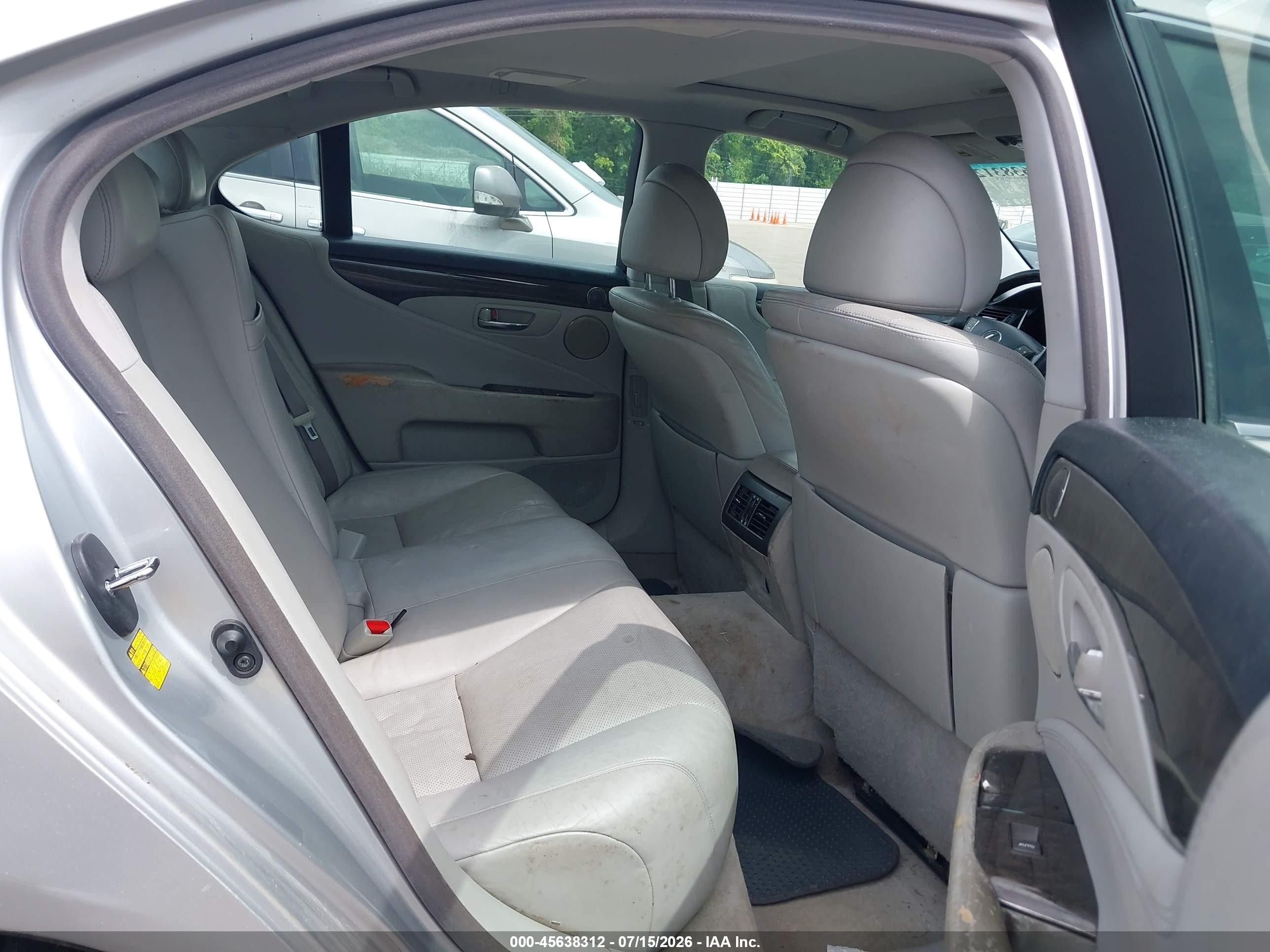 2008 Lexus Ls 460   Silver vin: JTHBL46FX85066569