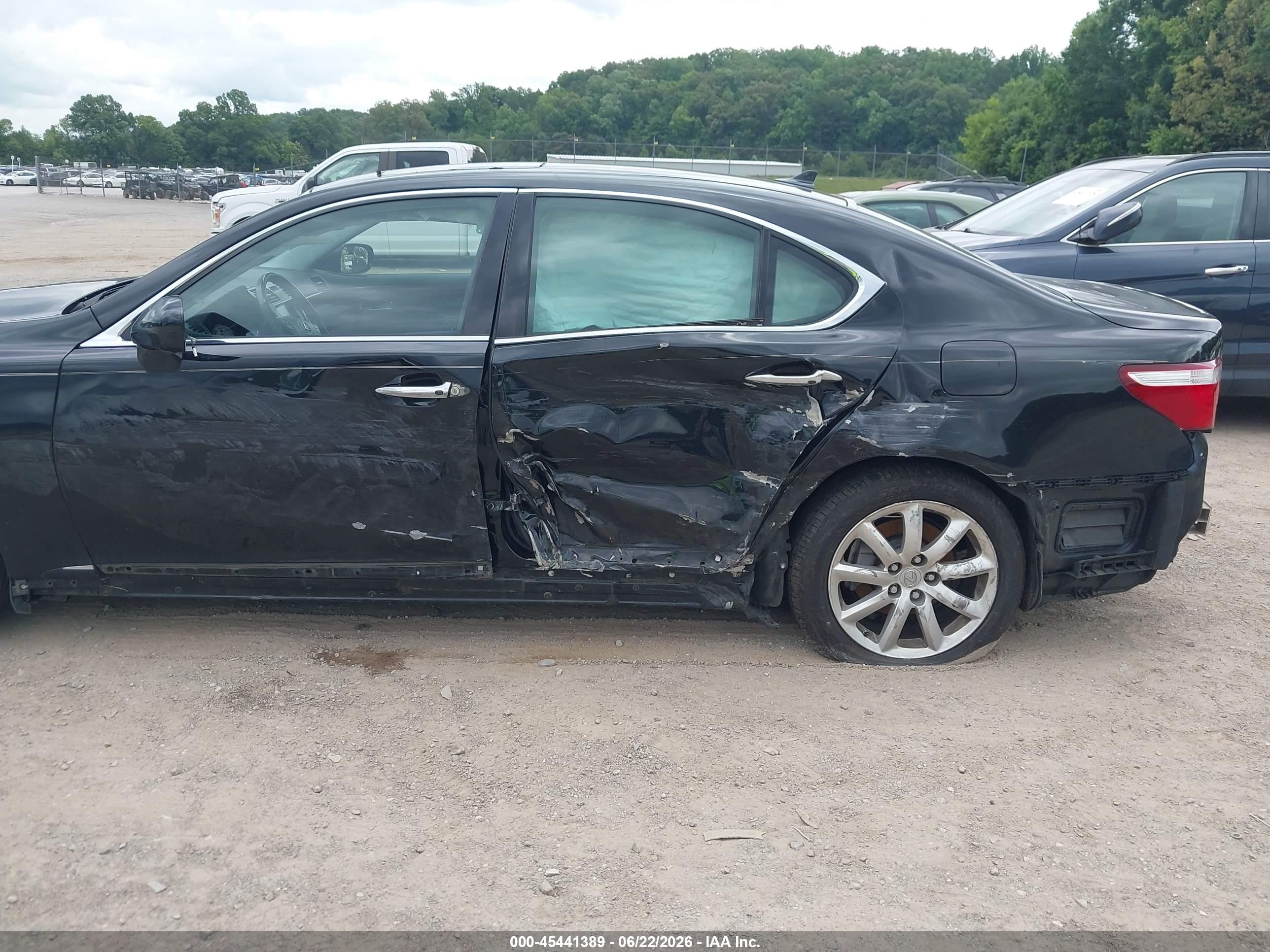 2009 Lexus Ls 460   Black vin: JTHBL46FX95085222