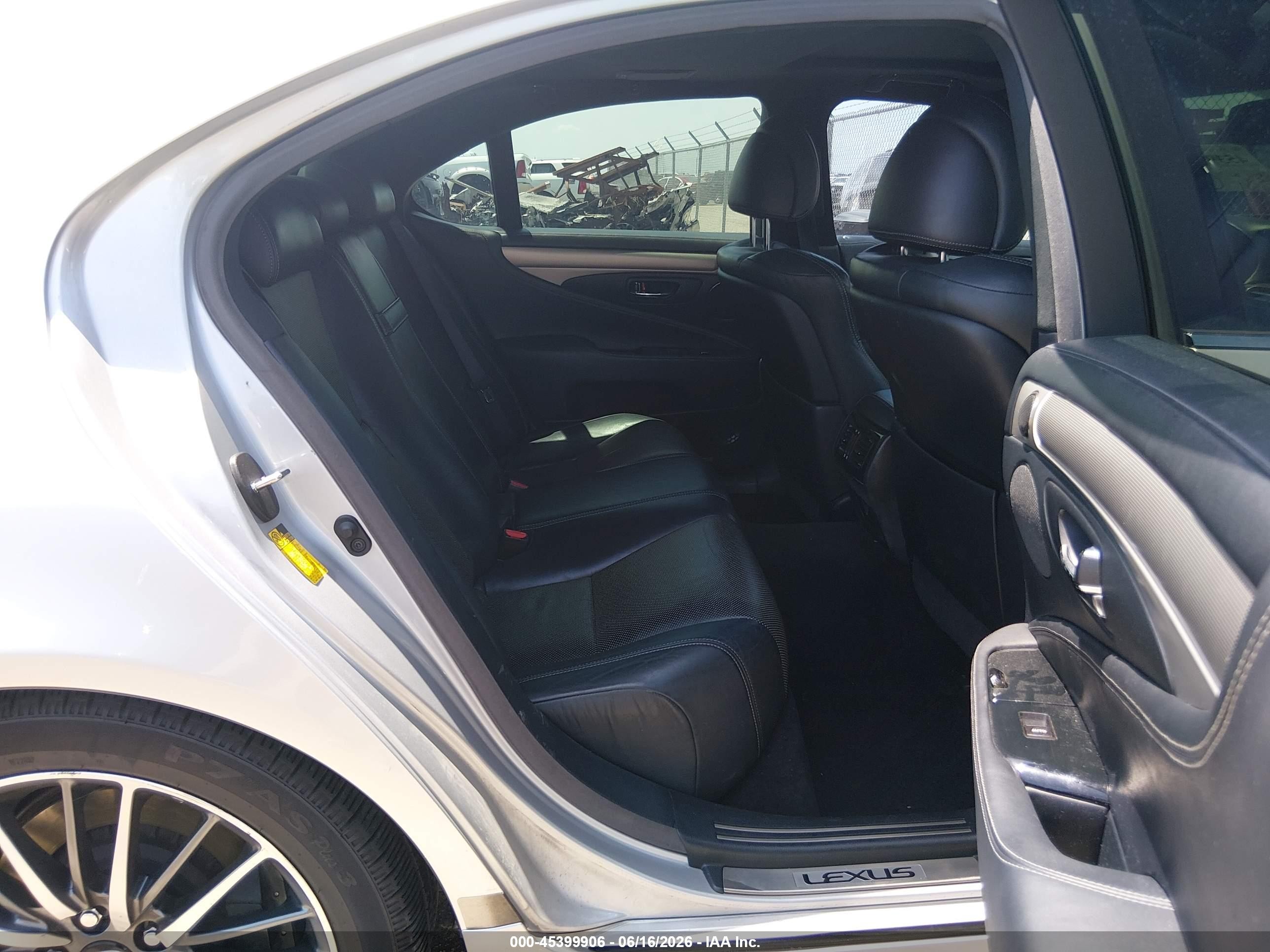 2013 Lexus Ls 460   Silver vin: JTHBL5EF0D5118230