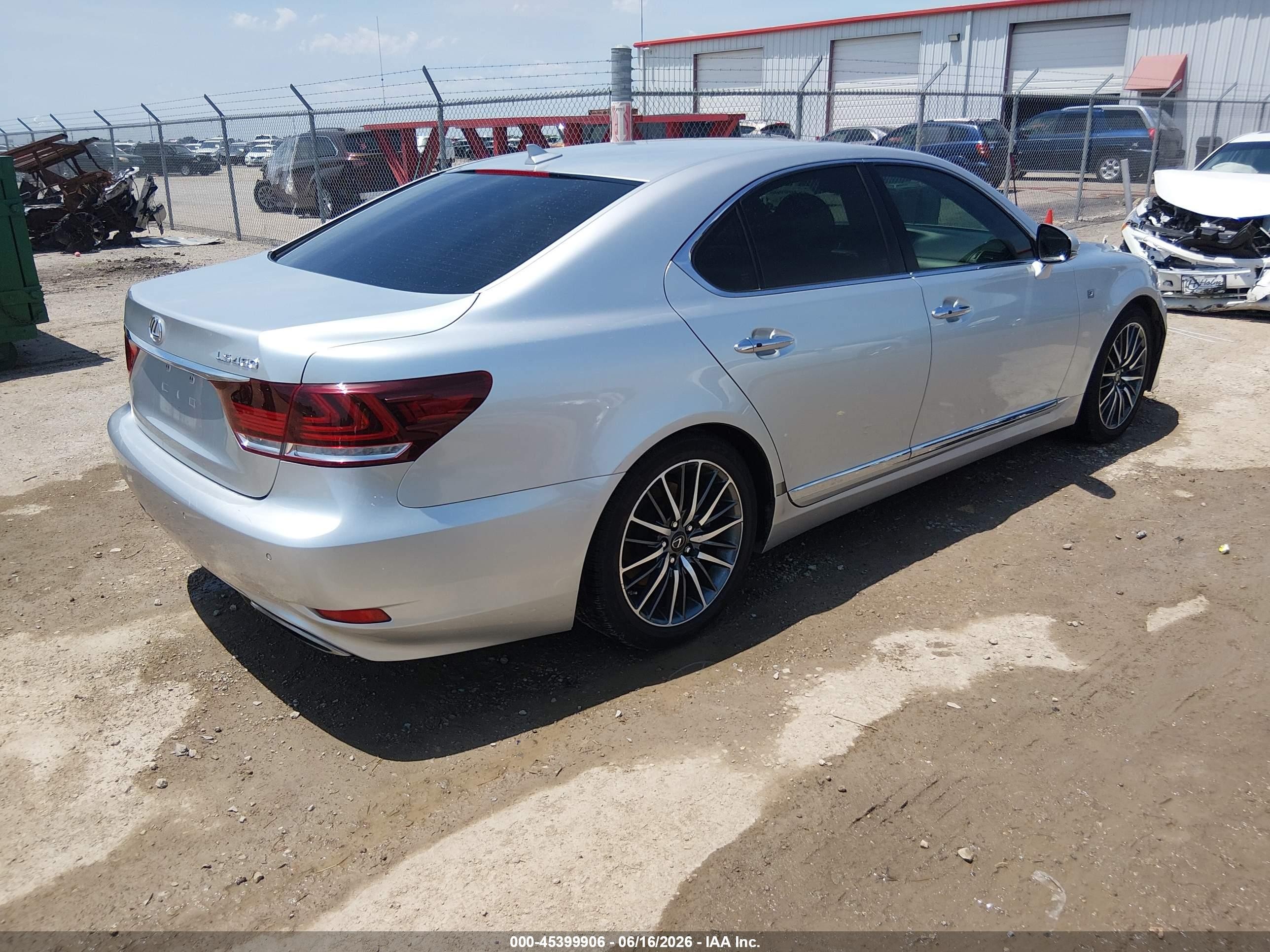 2013 Lexus Ls 460   Silver vin: JTHBL5EF0D5118230