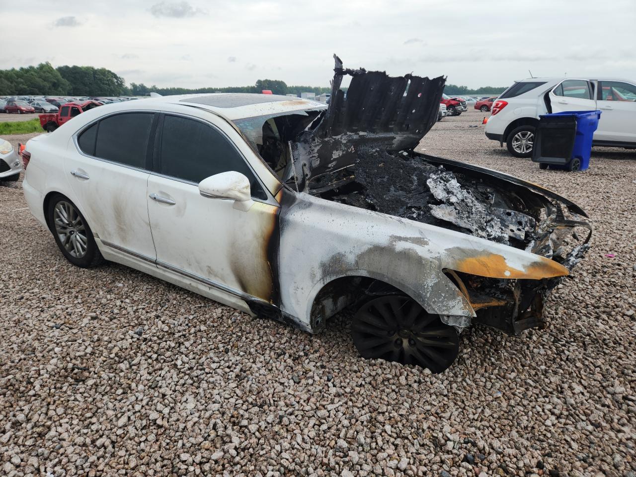 2014 Lexus Ls 460 White vin: JTHBL5EF0E5128404