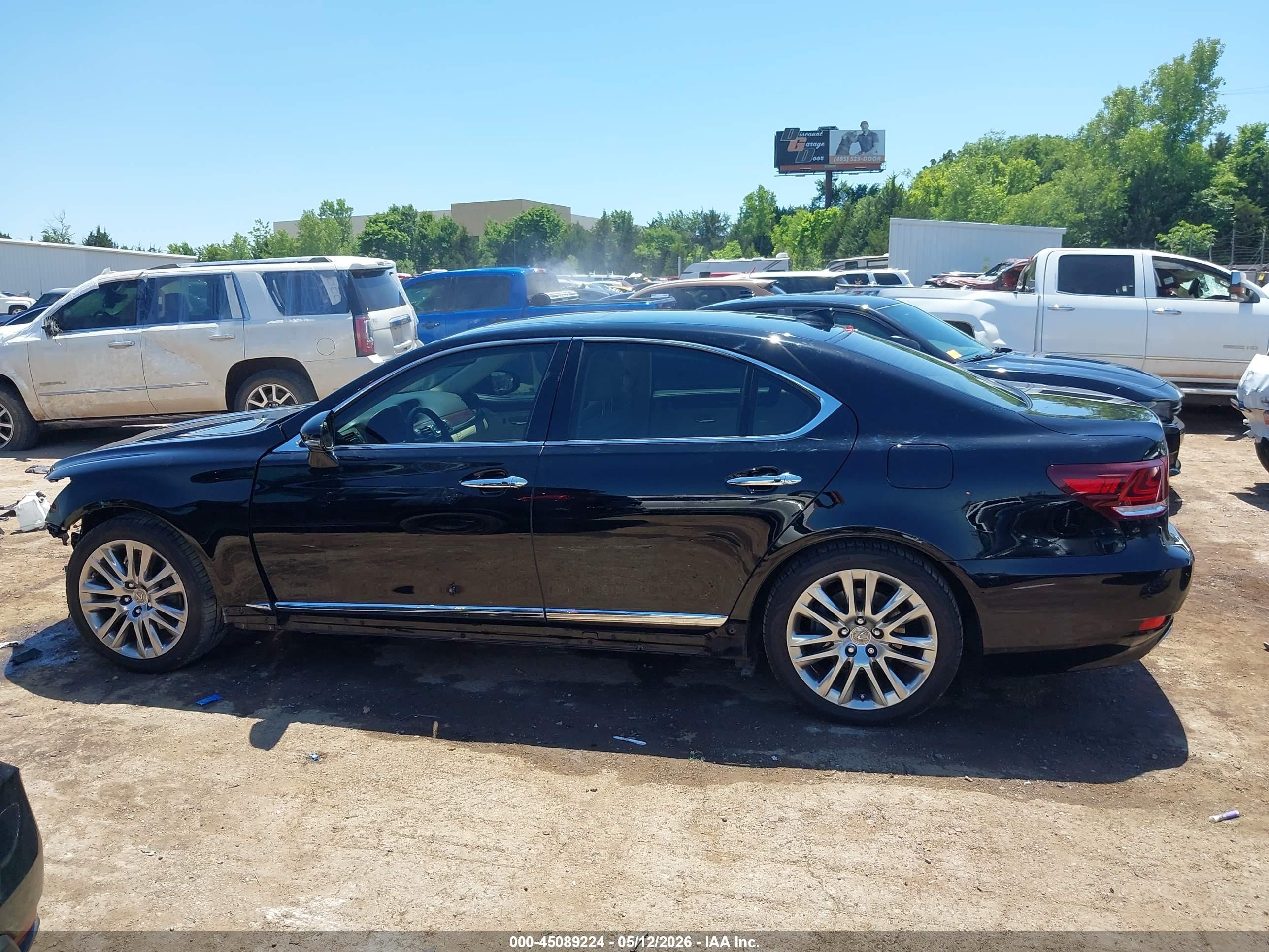 2015 Lexus Ls 460   Black vin: JTHBL5EF0F5133765