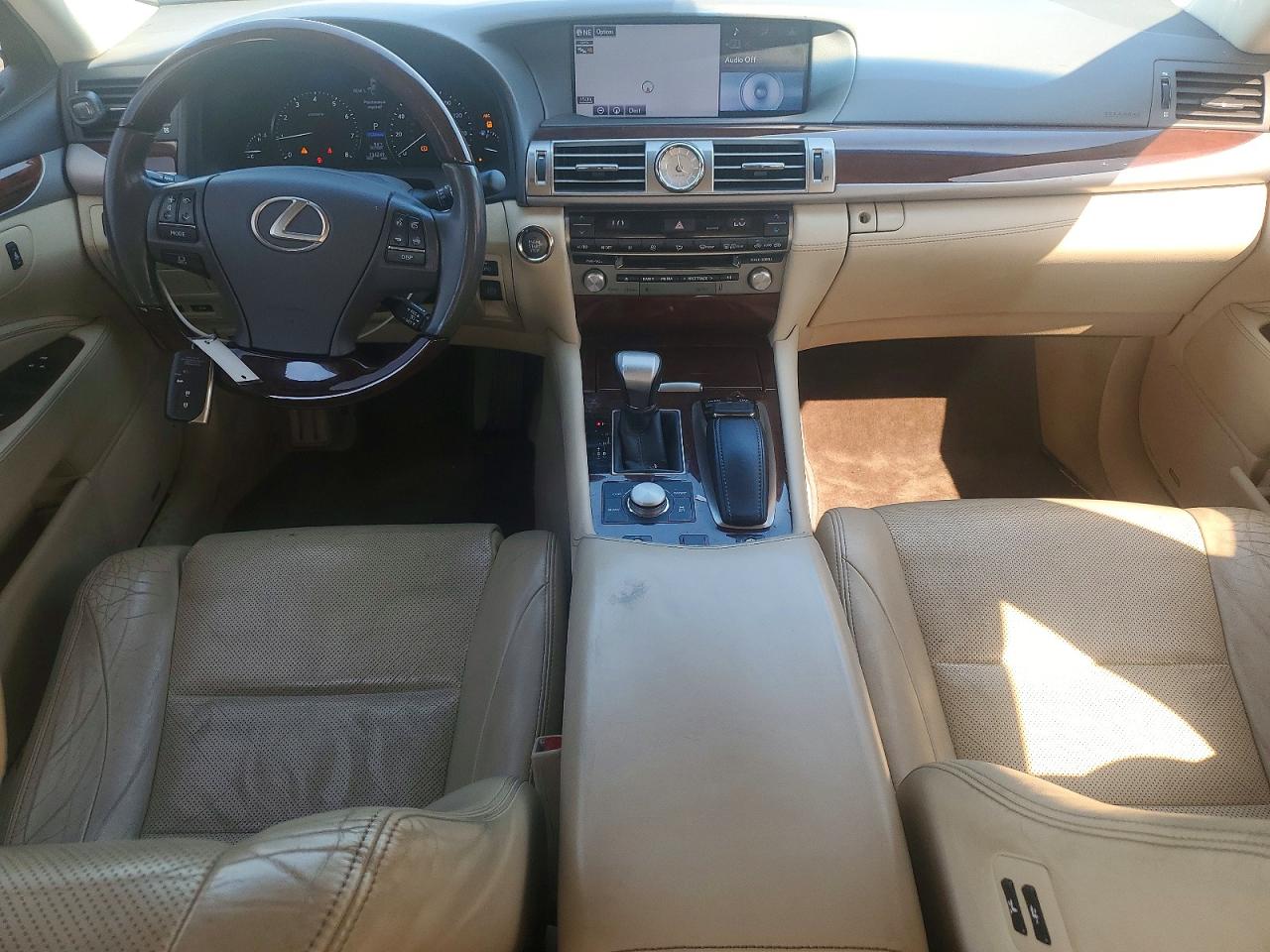 2015 Lexus Ls 460 Base Черный vin: JTHBL5EF0F5134673