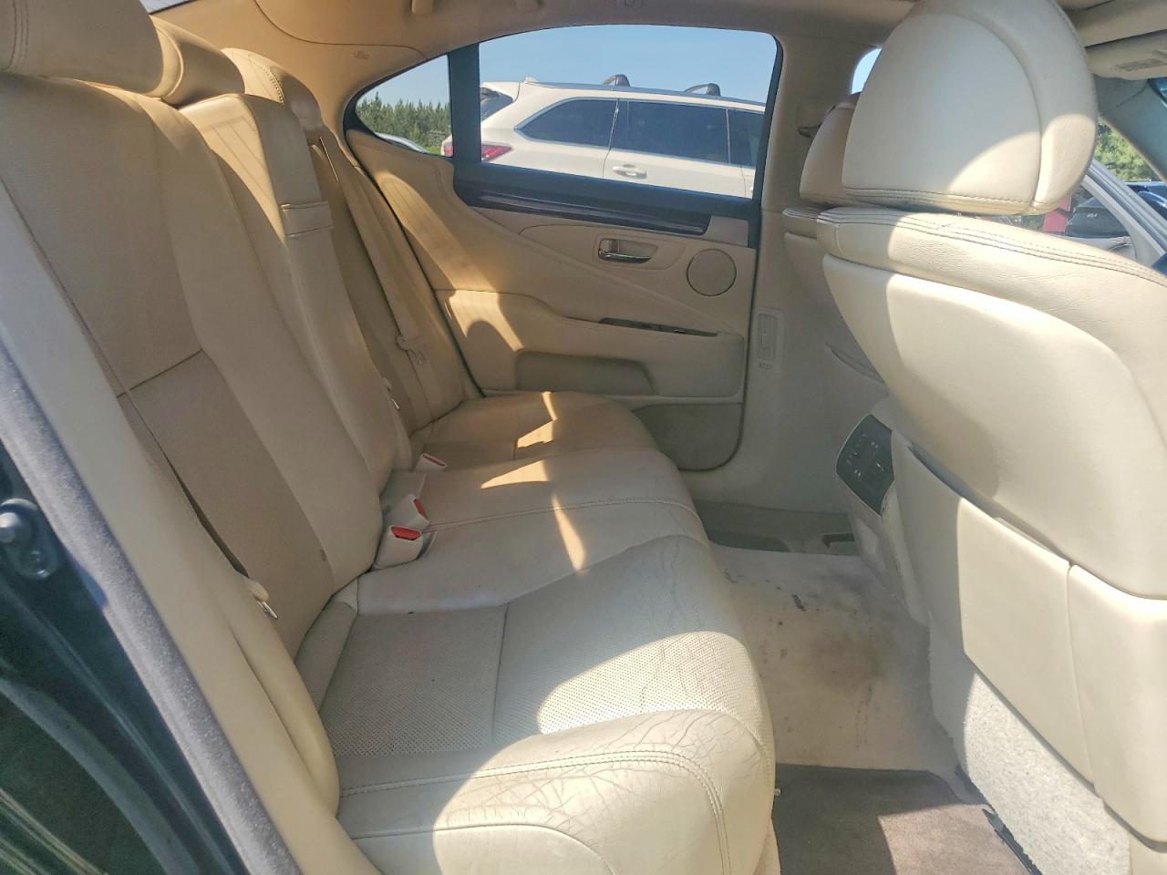 2015 Lexus Ls 460 Base Черный vin: JTHBL5EF0F5134673