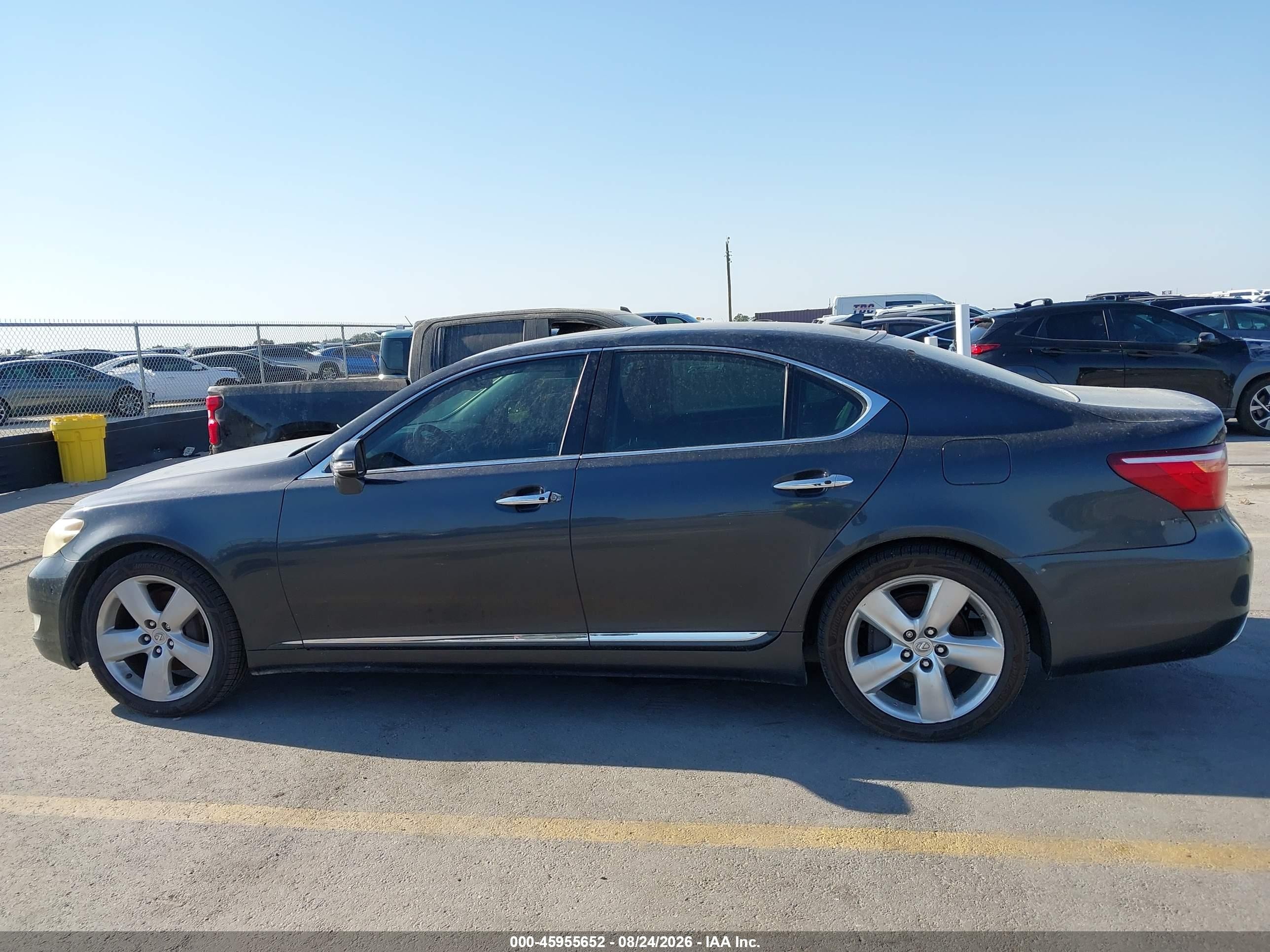 2010 Lexus Ls 460   Gray vin: JTHBL5EF1A5095536