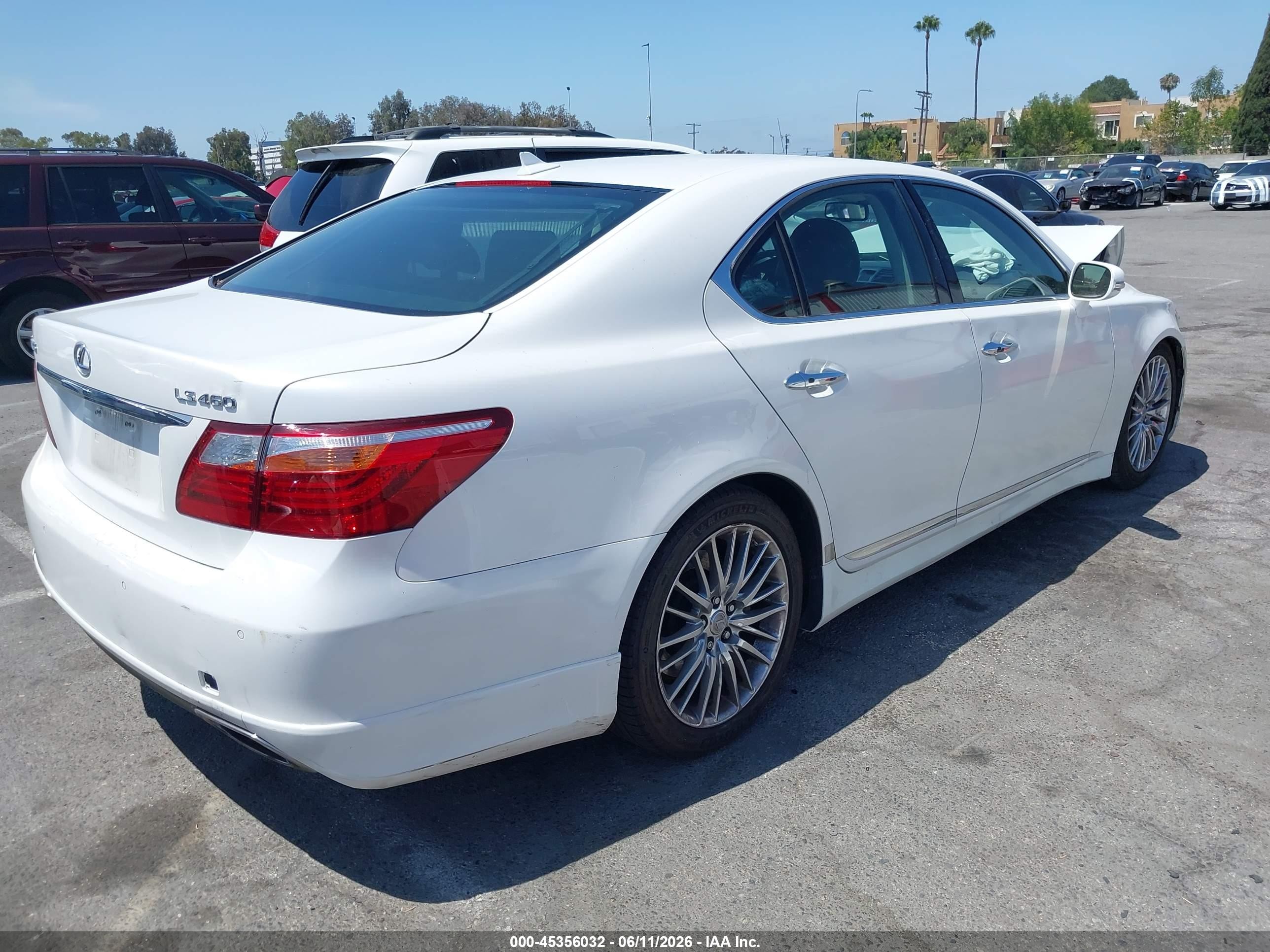 2010 Lexus Ls 460   White vin: JTHBL5EF1A5096007