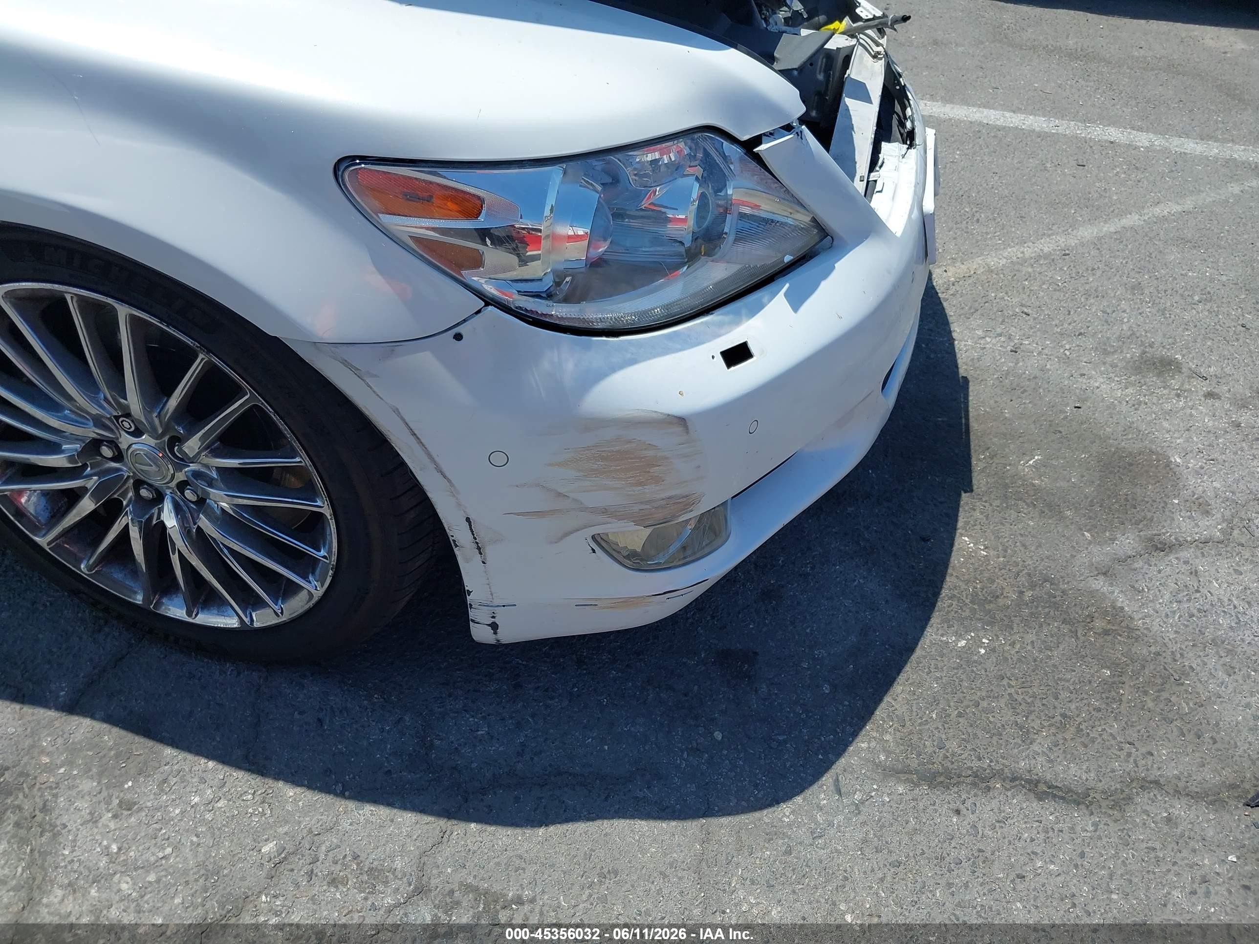 2010 Lexus Ls 460   White vin: JTHBL5EF1A5096007