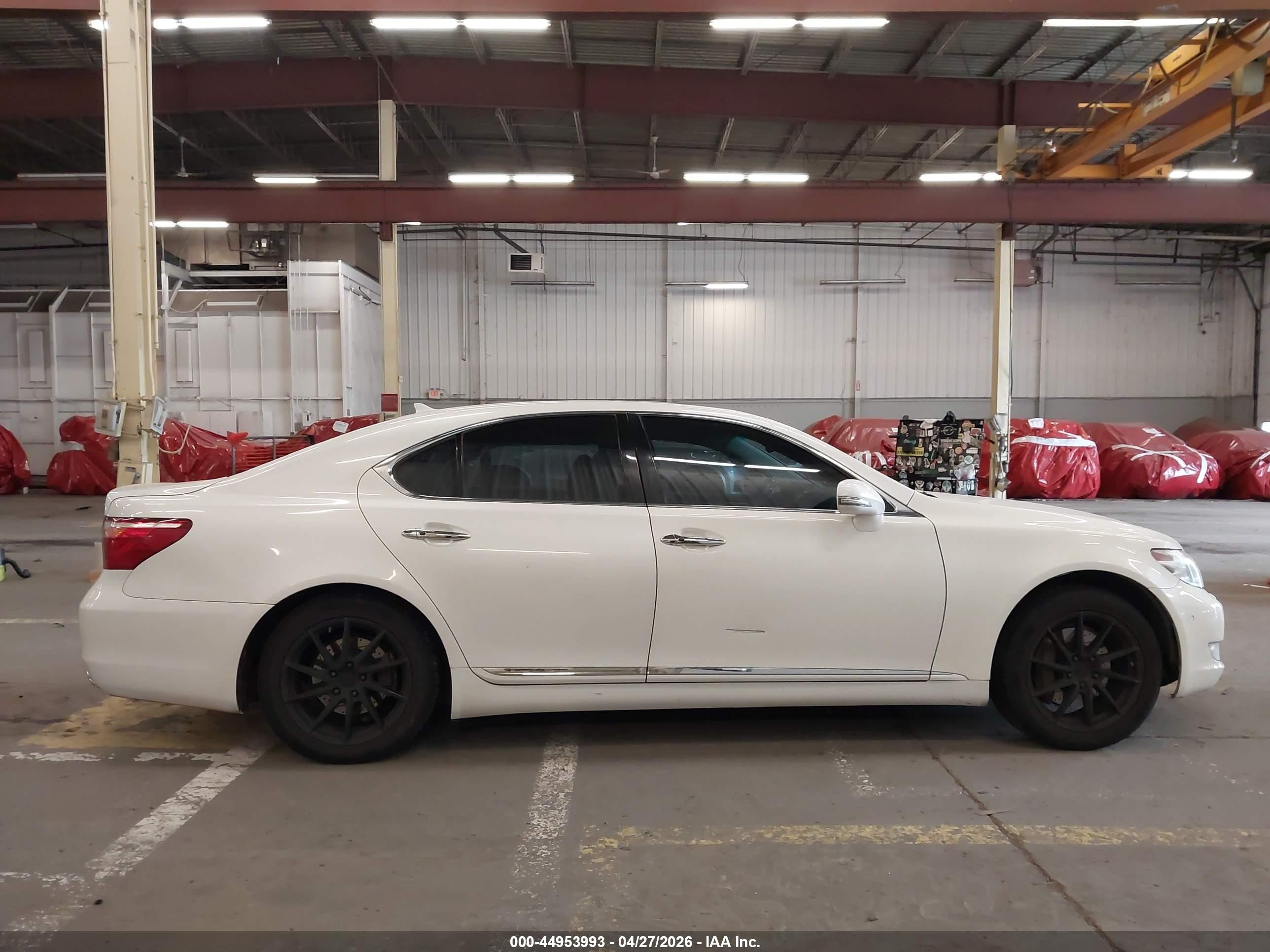 2011 Lexus Ls 460 White vin: JTHBL5EF1B5106603