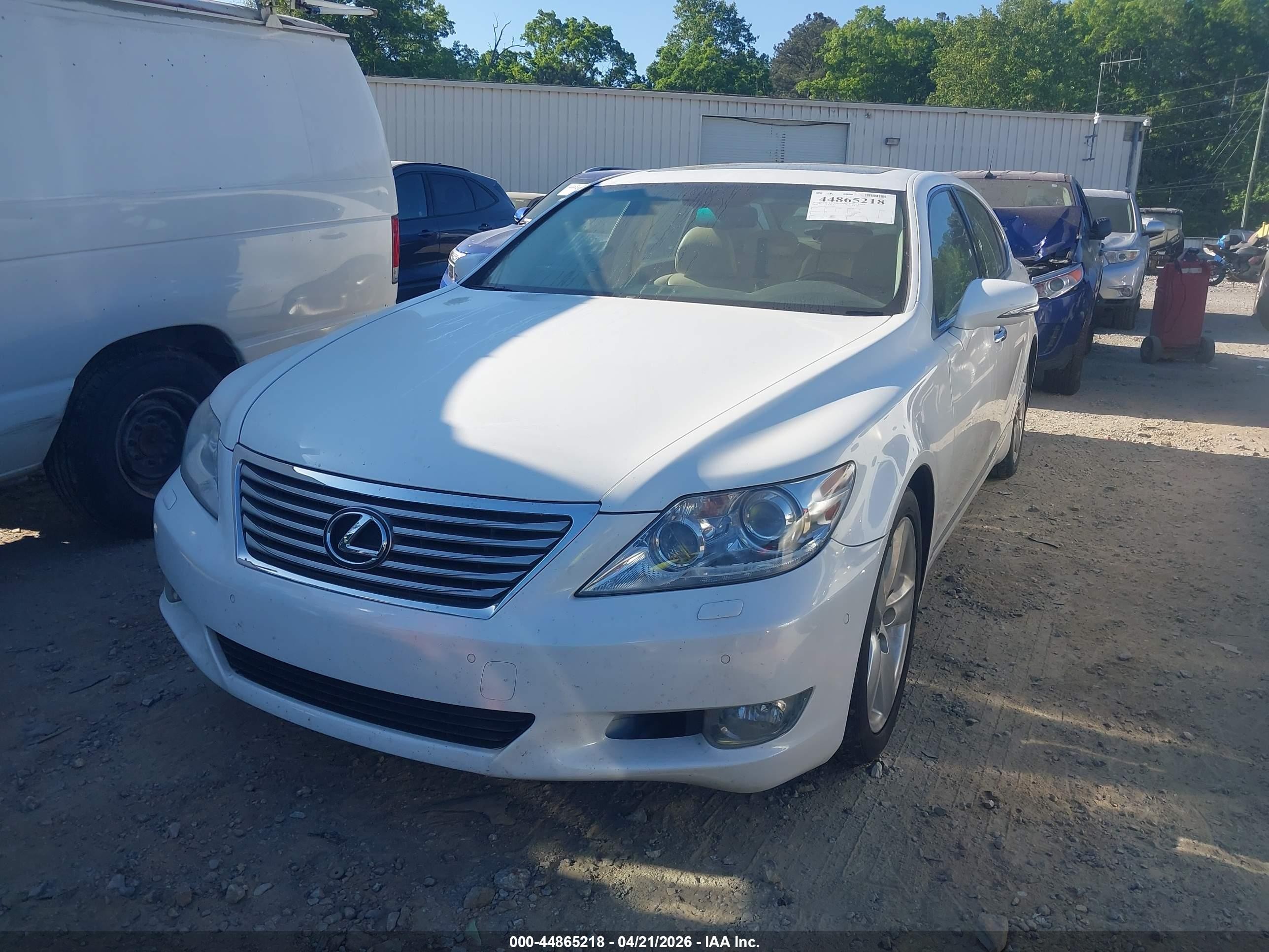 2012 Lexus Ls 460   White vin: JTHBL5EF1C5110197