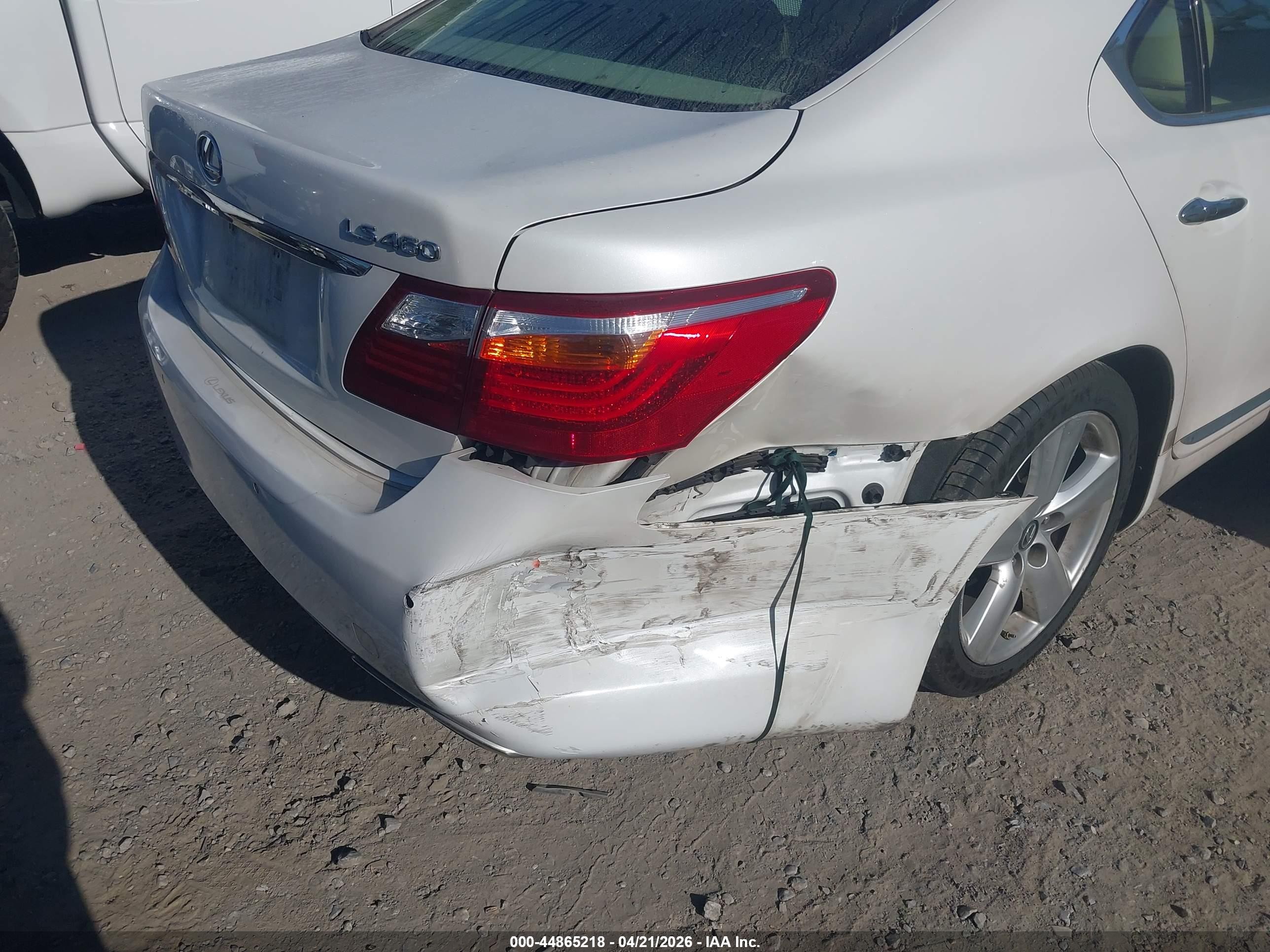 2012 Lexus Ls 460   White vin: JTHBL5EF1C5110197