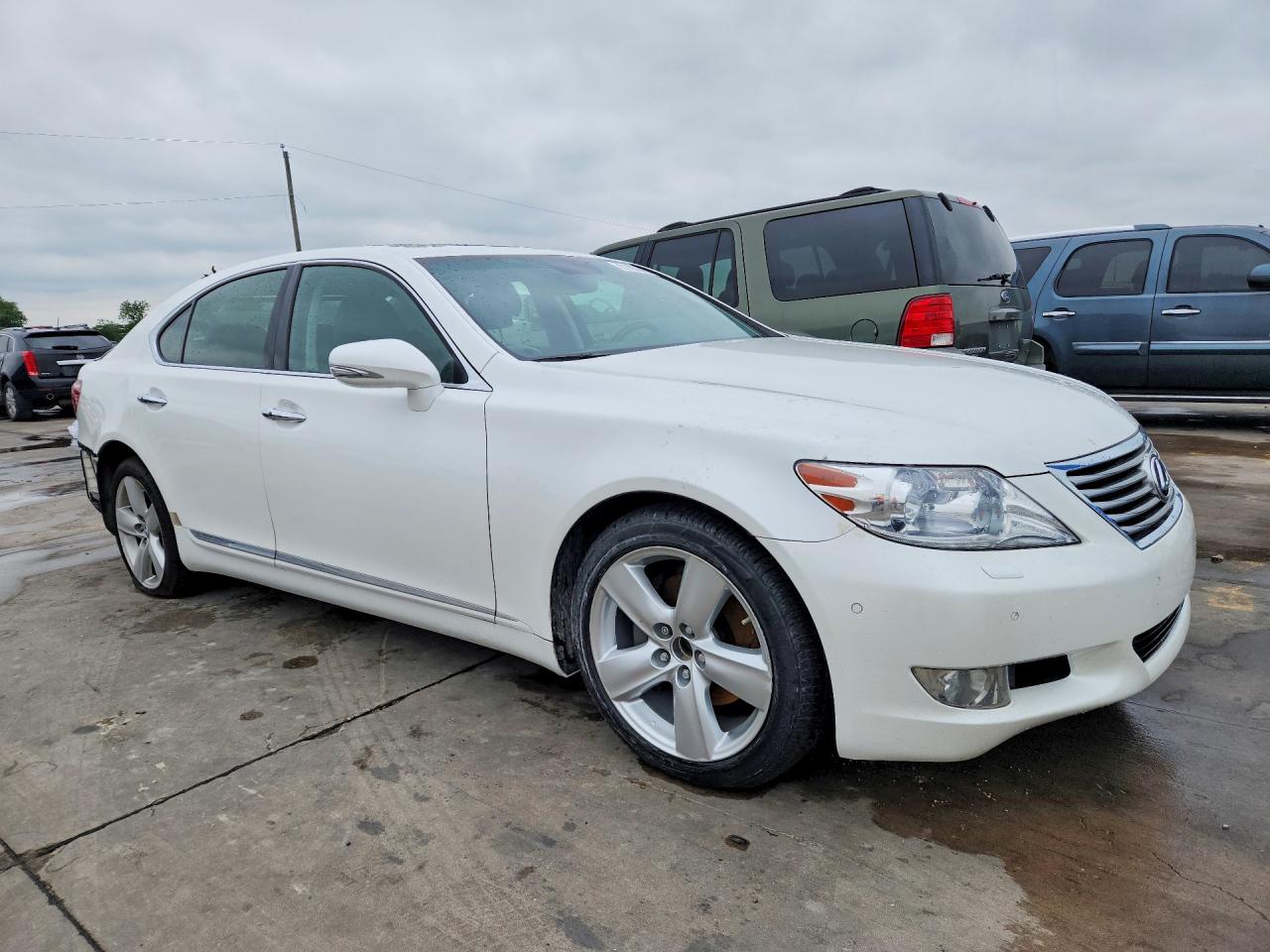 2012 Lexus Ls 460 Base White vin: JTHBL5EF1C5112368