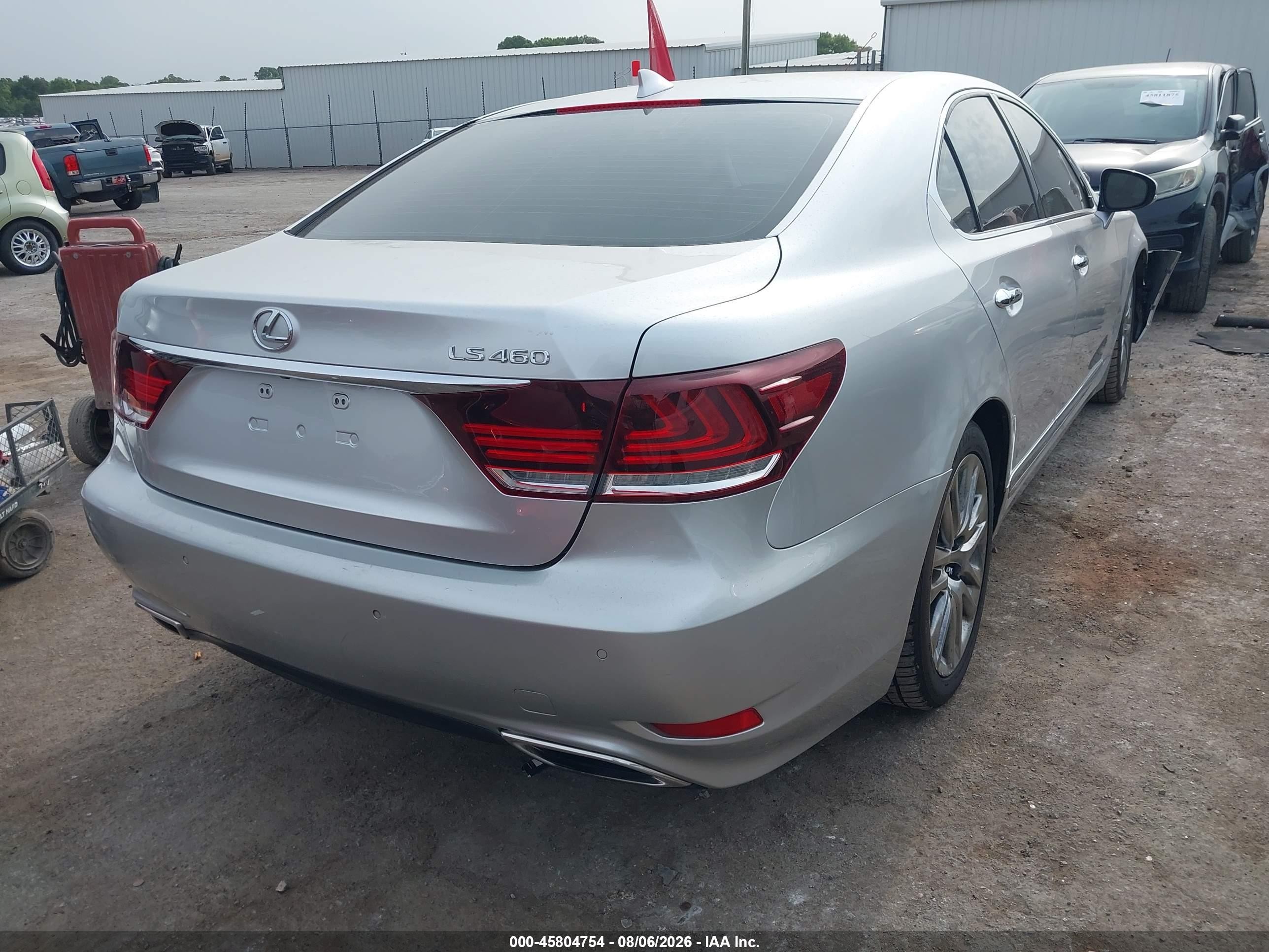 2014 Lexus Ls 460 Silver vin: JTHBL5EF1E5132154