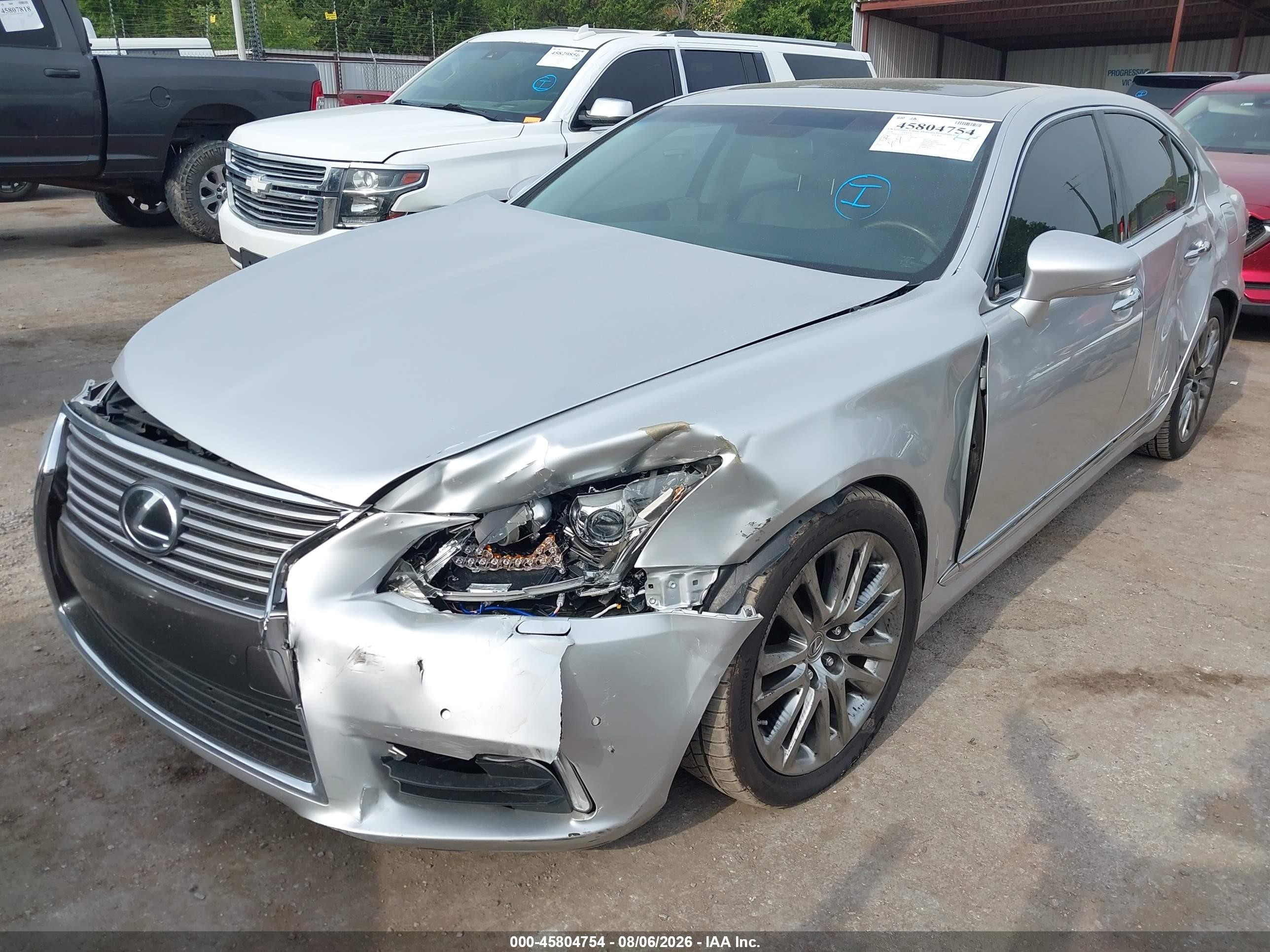 2014 Lexus Ls 460 Silver vin: JTHBL5EF1E5132154