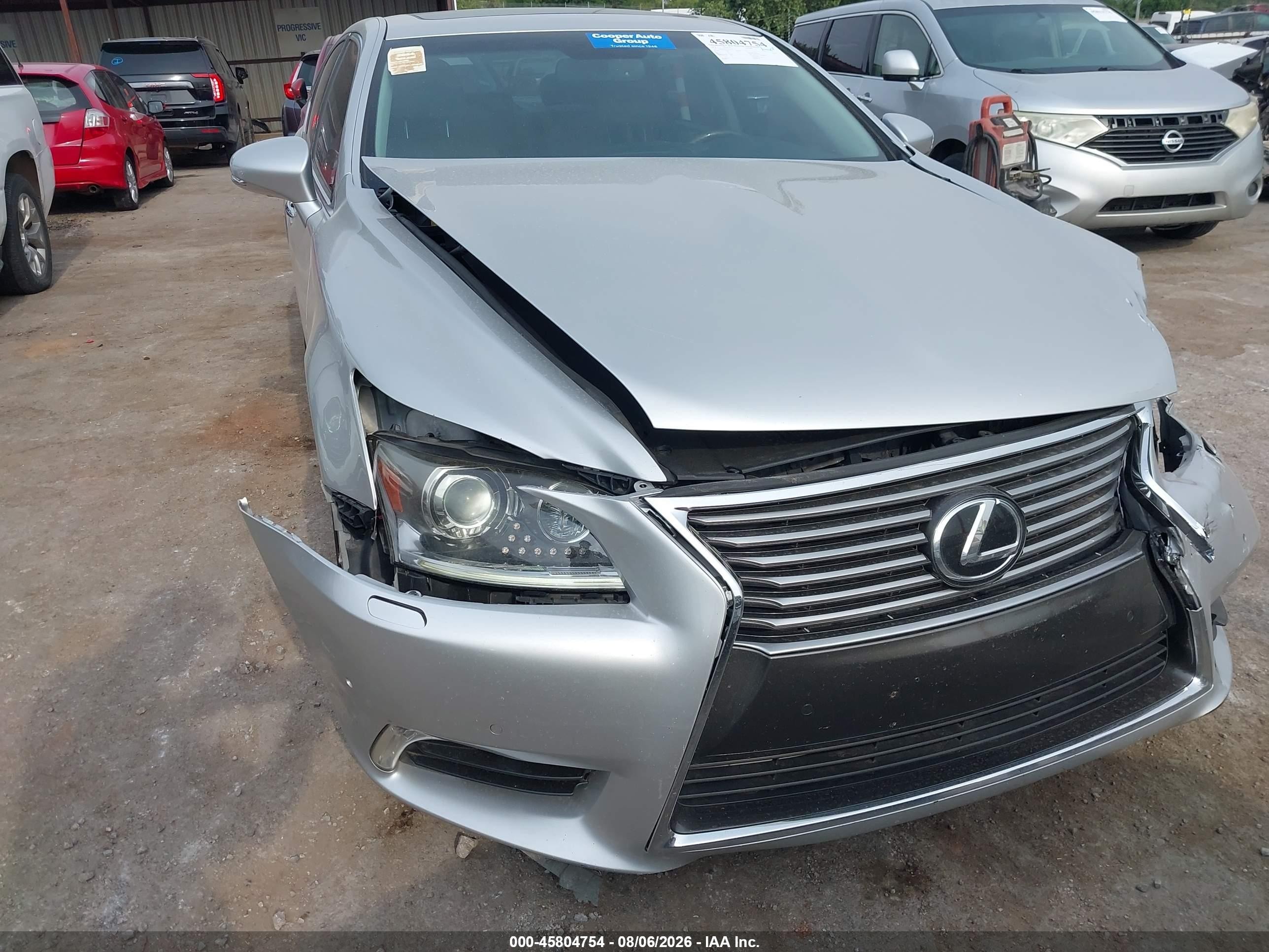 2014 Lexus Ls 460 Silver vin: JTHBL5EF1E5132154