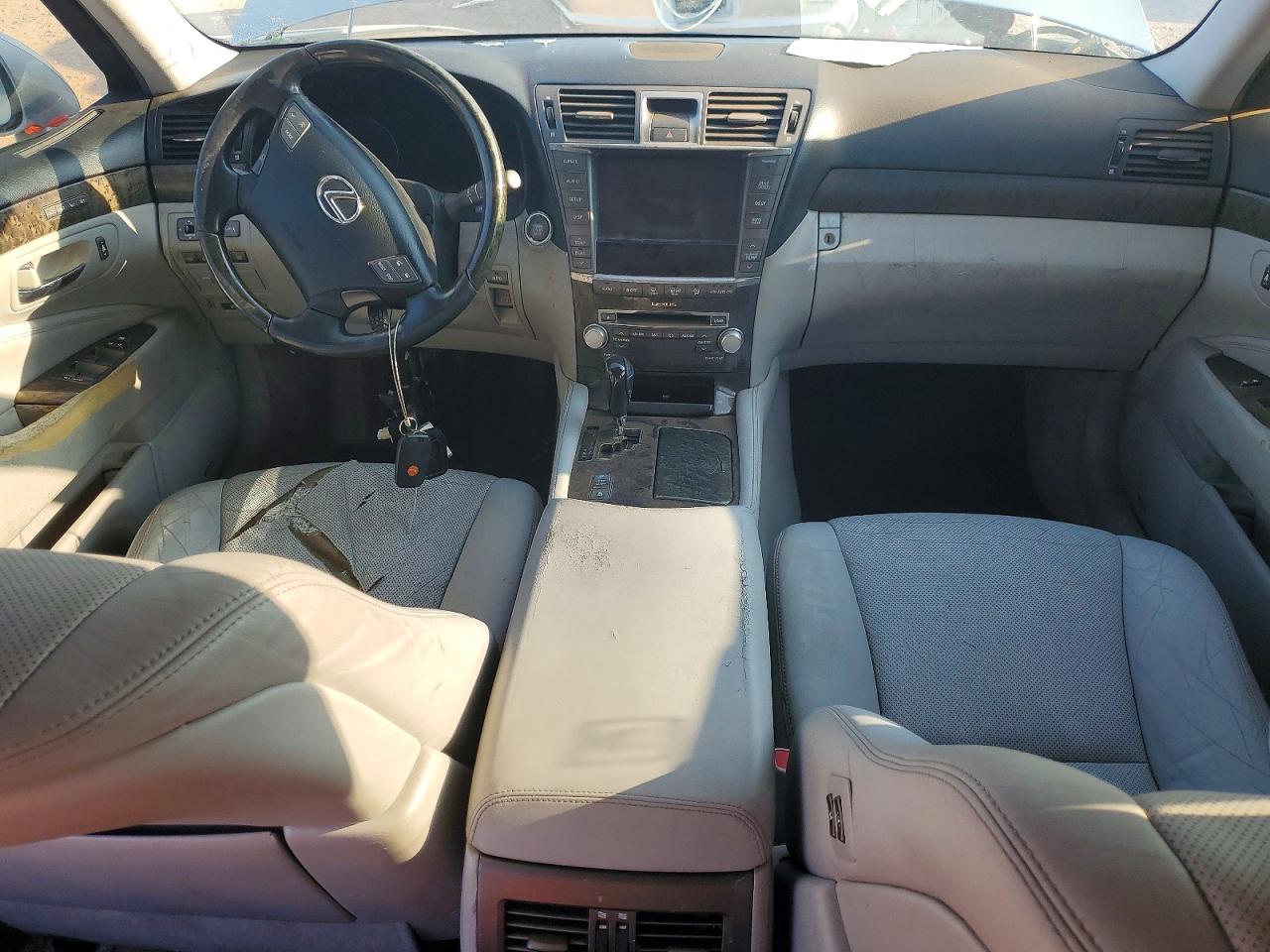 2010 Lexus Ls 460 Silver vin: JTHBL5EF2A5093035