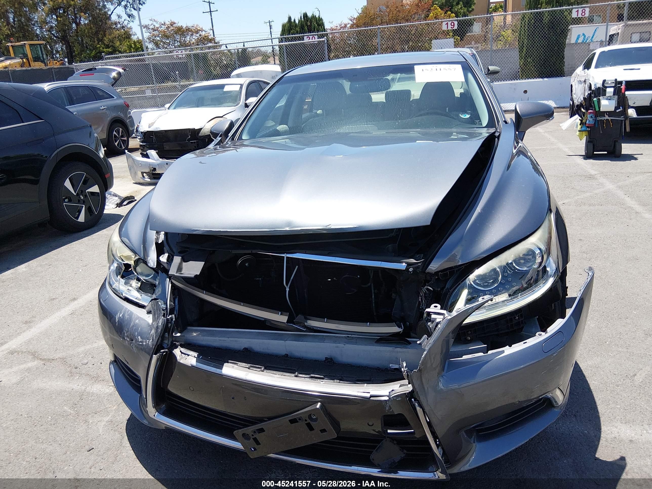 2014 Lexus Ls 460 Серый vin: JTHBL5EF2E5132129