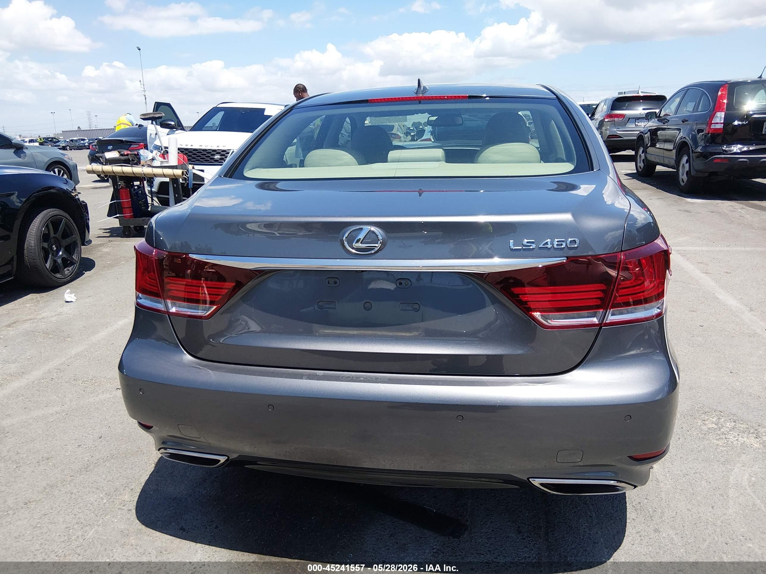 2014 Lexus Ls 460 Серый vin: JTHBL5EF2E5132129