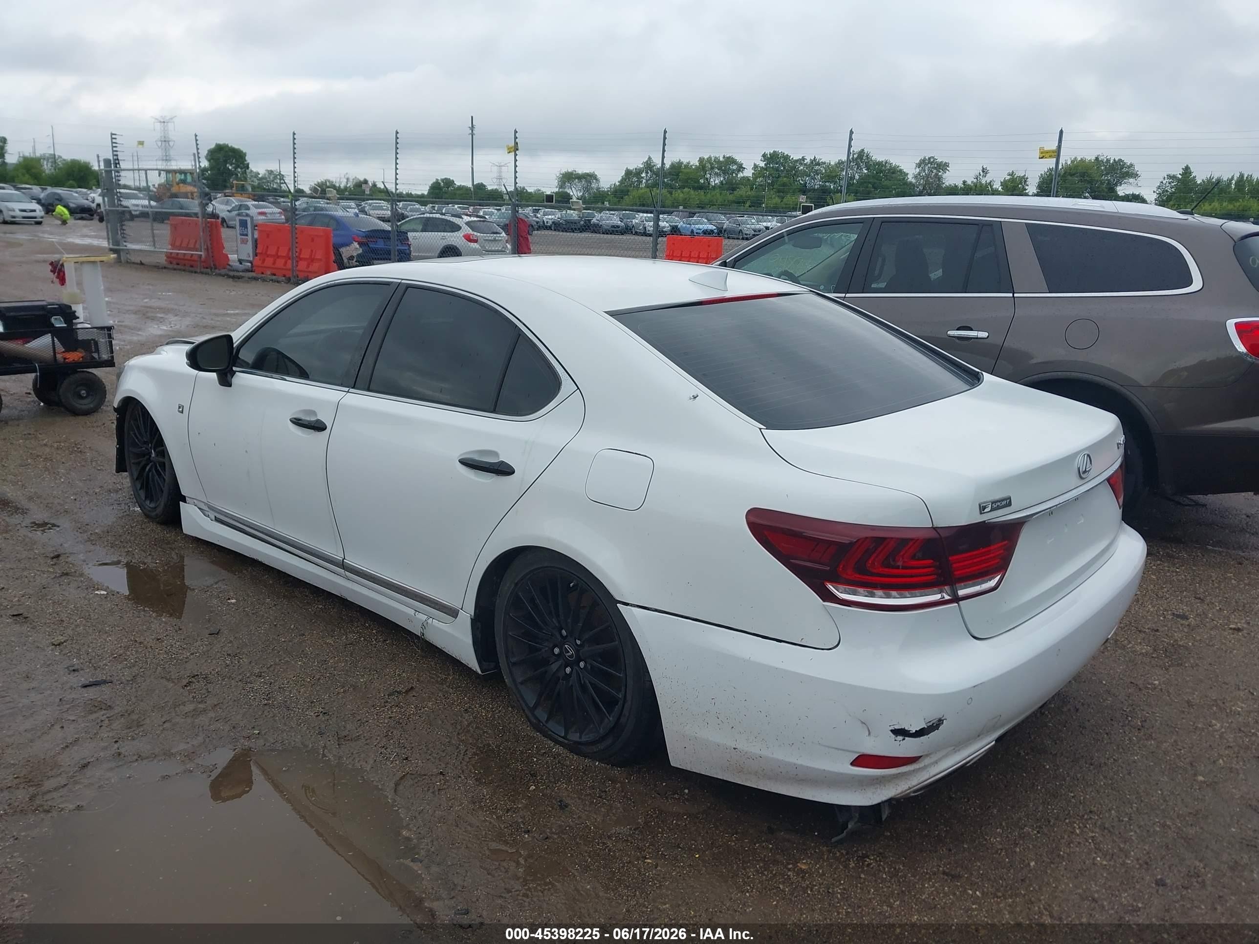 2015 Lexus Ls 460 Crafted Line White vin: JTHBL5EF2F5136263