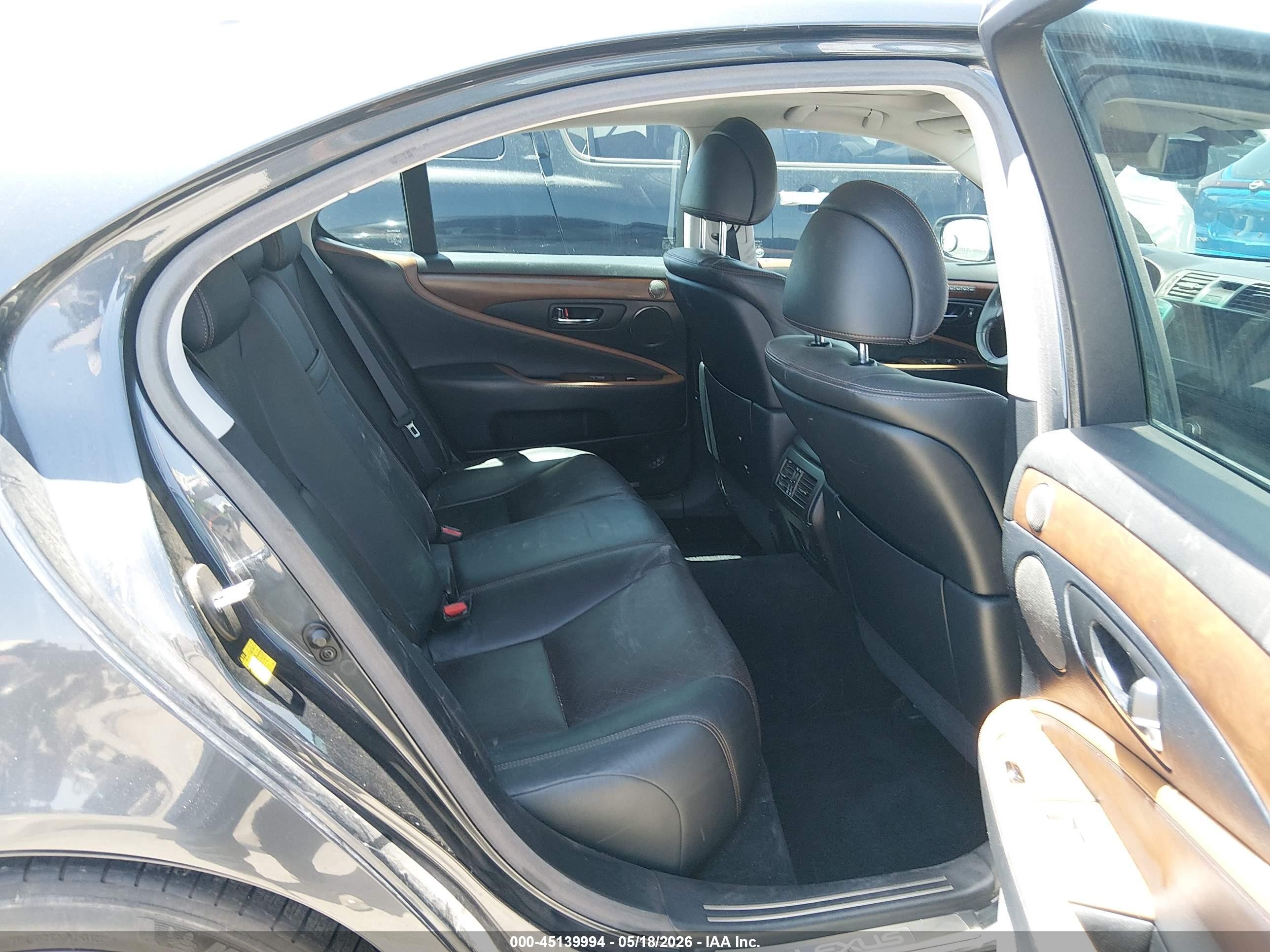 2010 Lexus Ls 460   Black vin: JTHBL5EF3A5093464