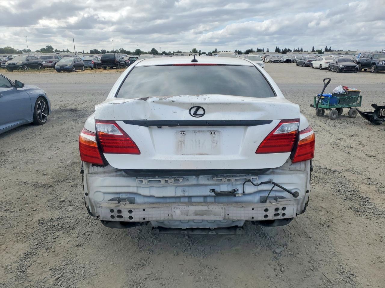 2012 Lexus Ls 460 White vin: JTHBL5EF3C5111562