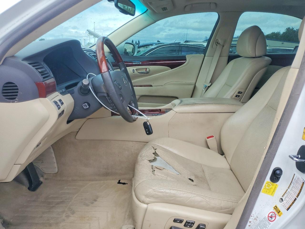 2012 Lexus Ls 460 White vin: JTHBL5EF3C5111562