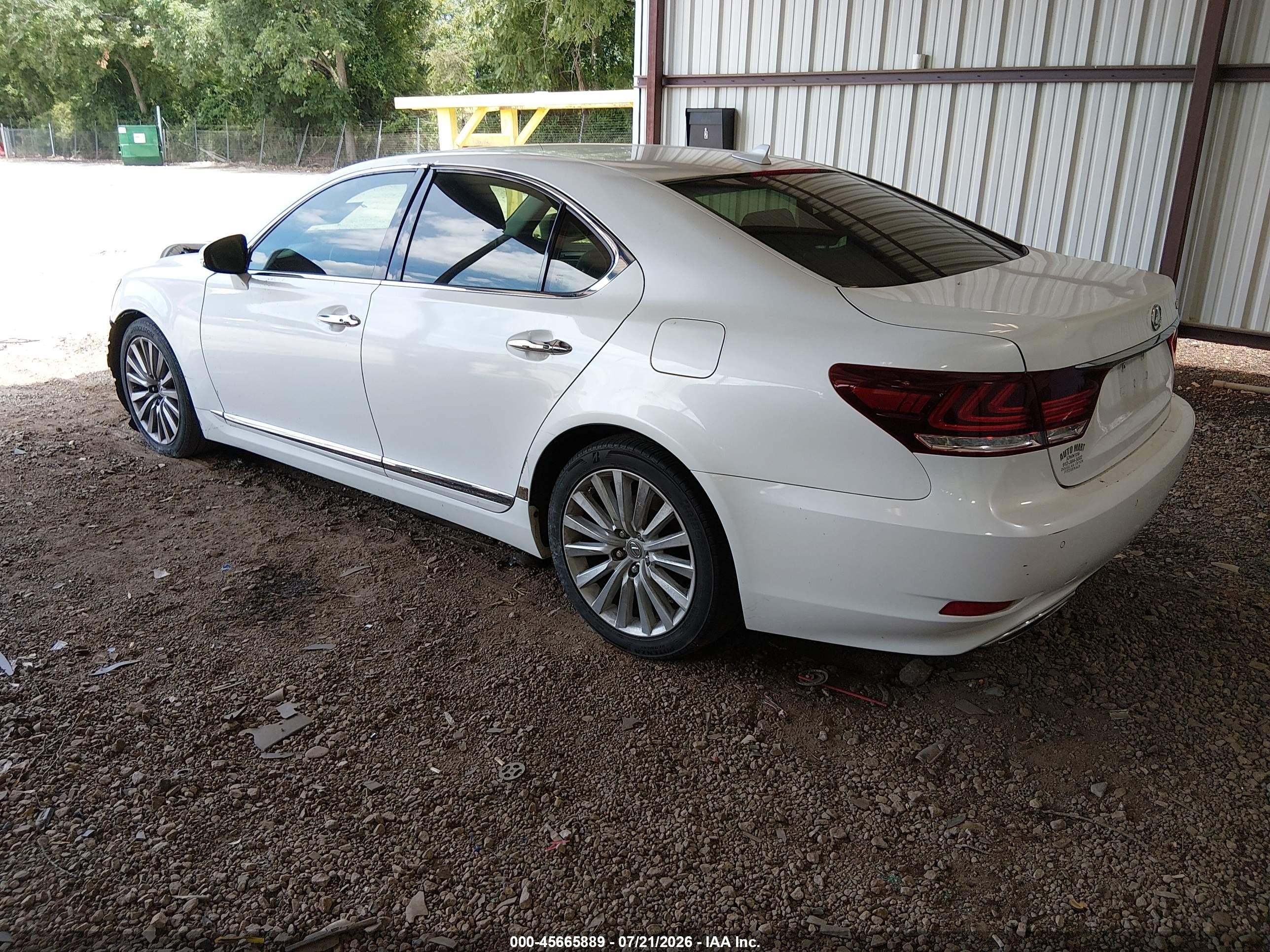 2013 Lexus Ls 460   White vin: JTHBL5EF3D5122479