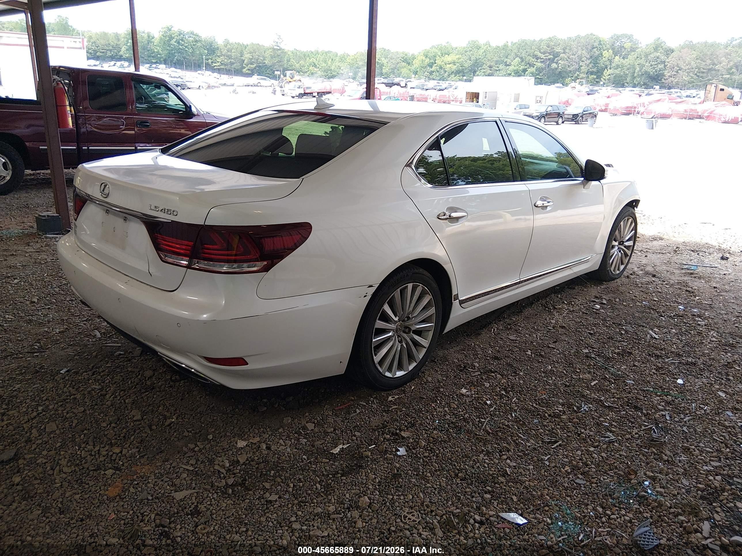 2013 Lexus Ls 460   White vin: JTHBL5EF3D5122479