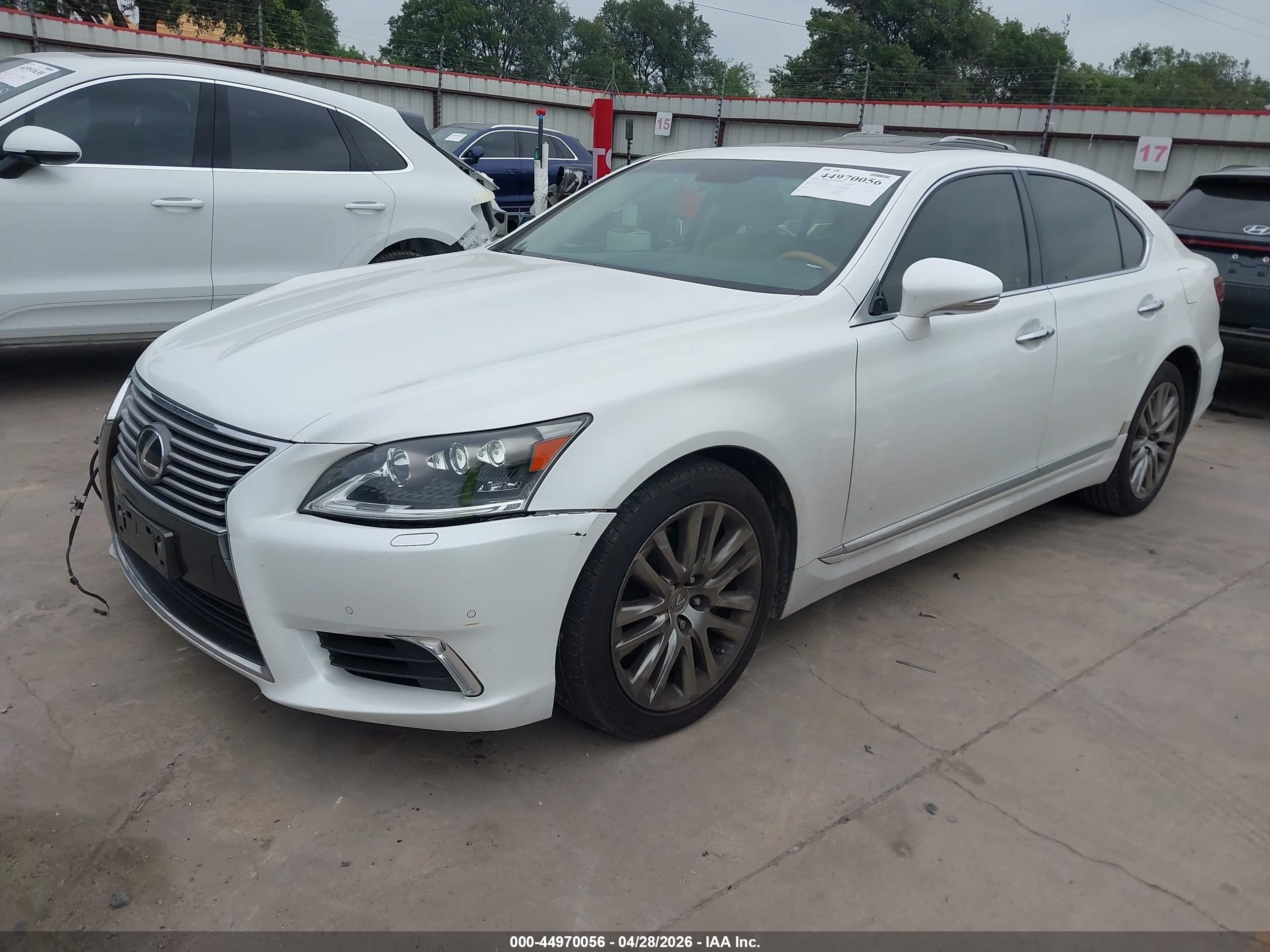 2014 Lexus Ls 460 White vin: JTHBL5EF3E5128784