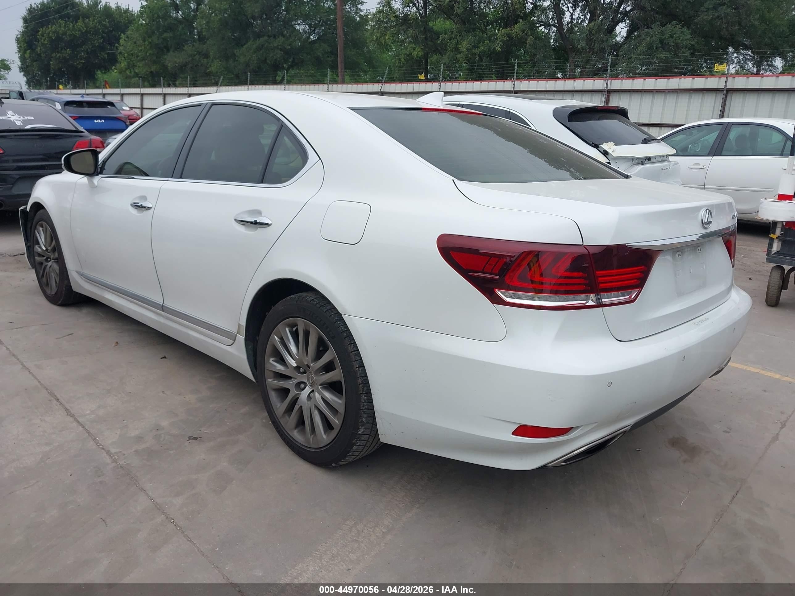 2014 Lexus Ls 460 White vin: JTHBL5EF3E5128784