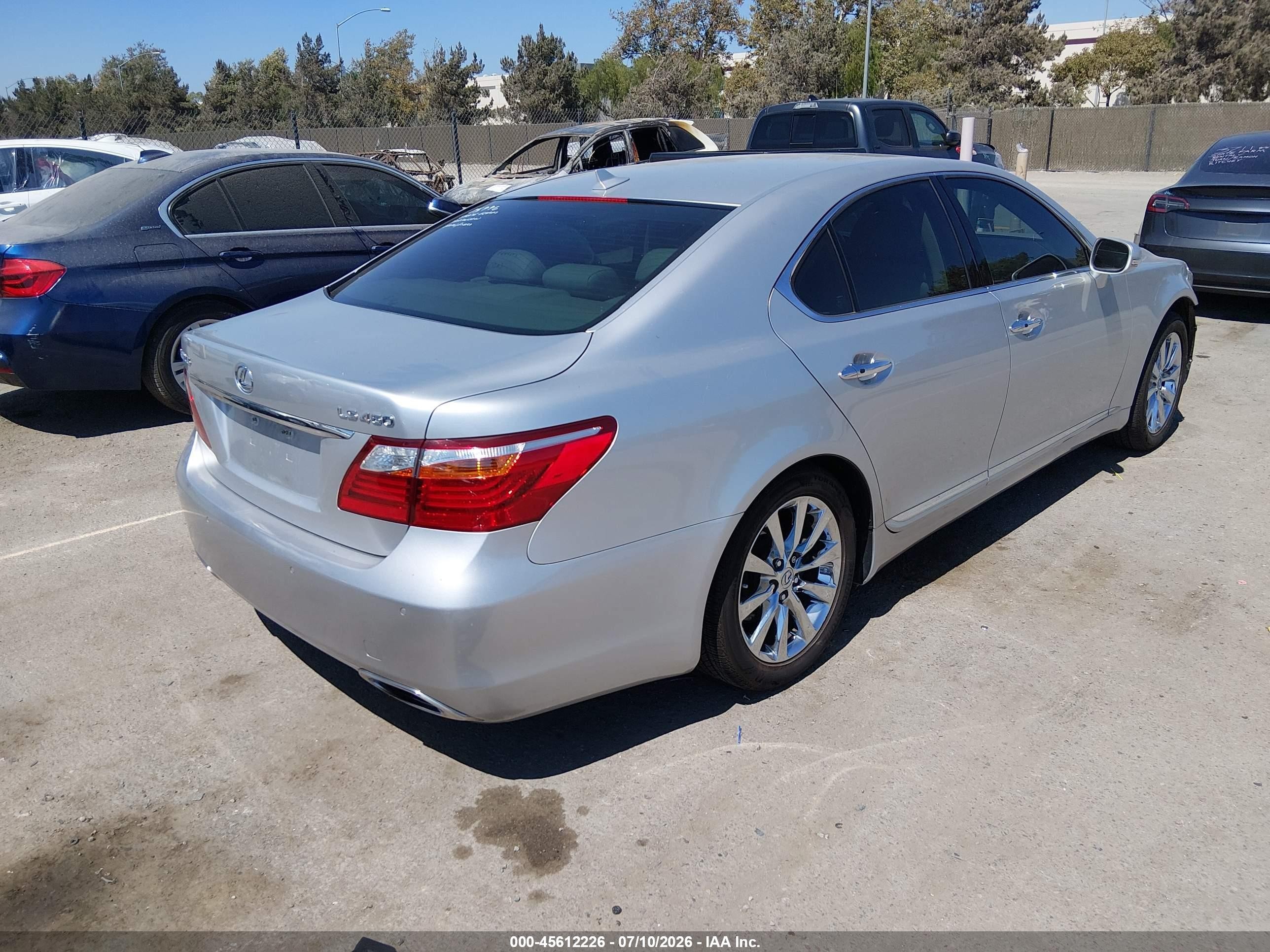 2010 Lexus Ls 460   Silver vin: JTHBL5EF4A5099936