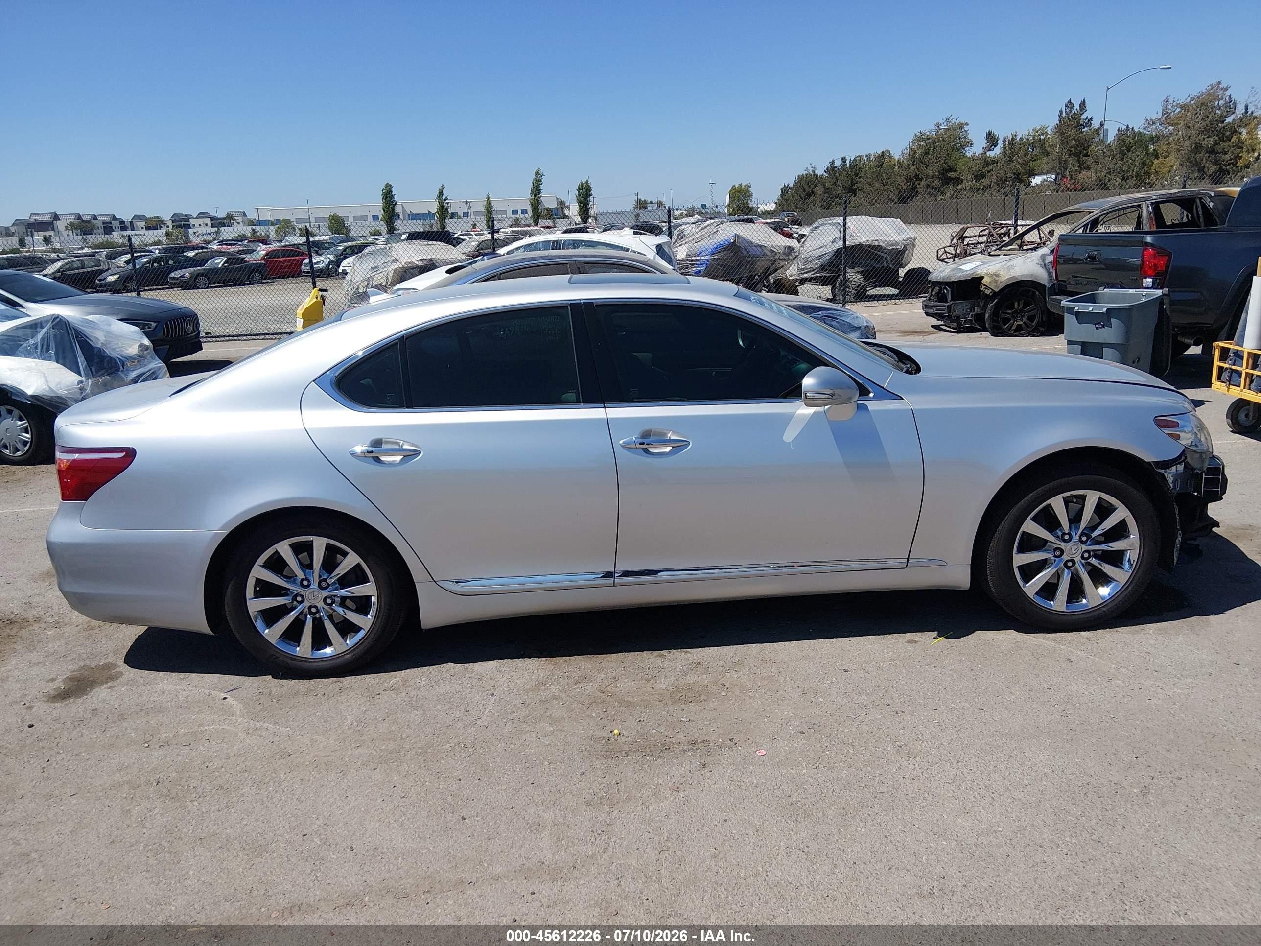 2010 Lexus Ls 460   Silver vin: JTHBL5EF4A5099936