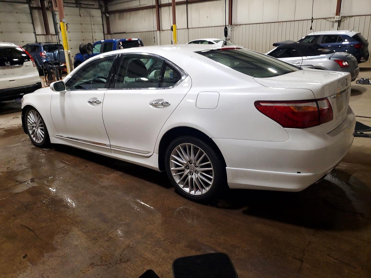 2012 Lexus Ls 460 White vin: JTHBL5EF4C5112302
