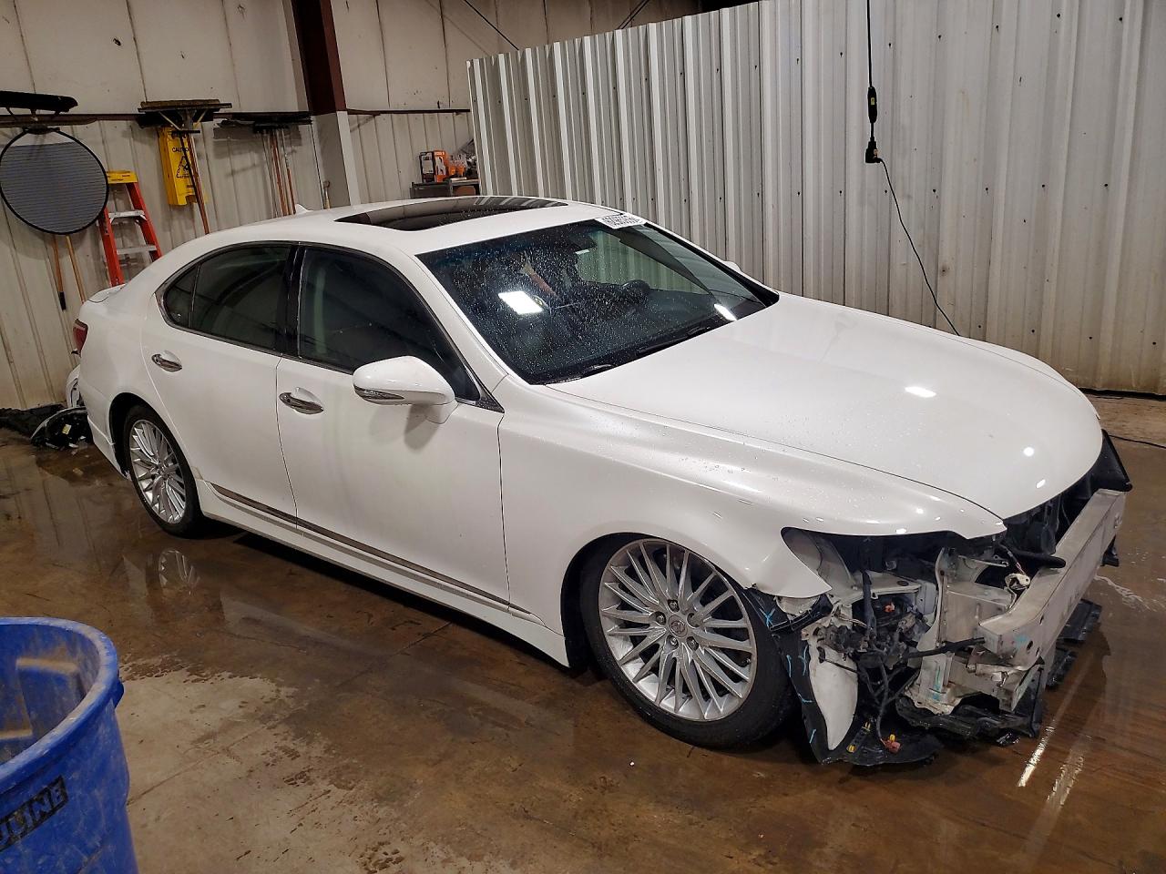 2012 Lexus Ls 460 White vin: JTHBL5EF4C5112302