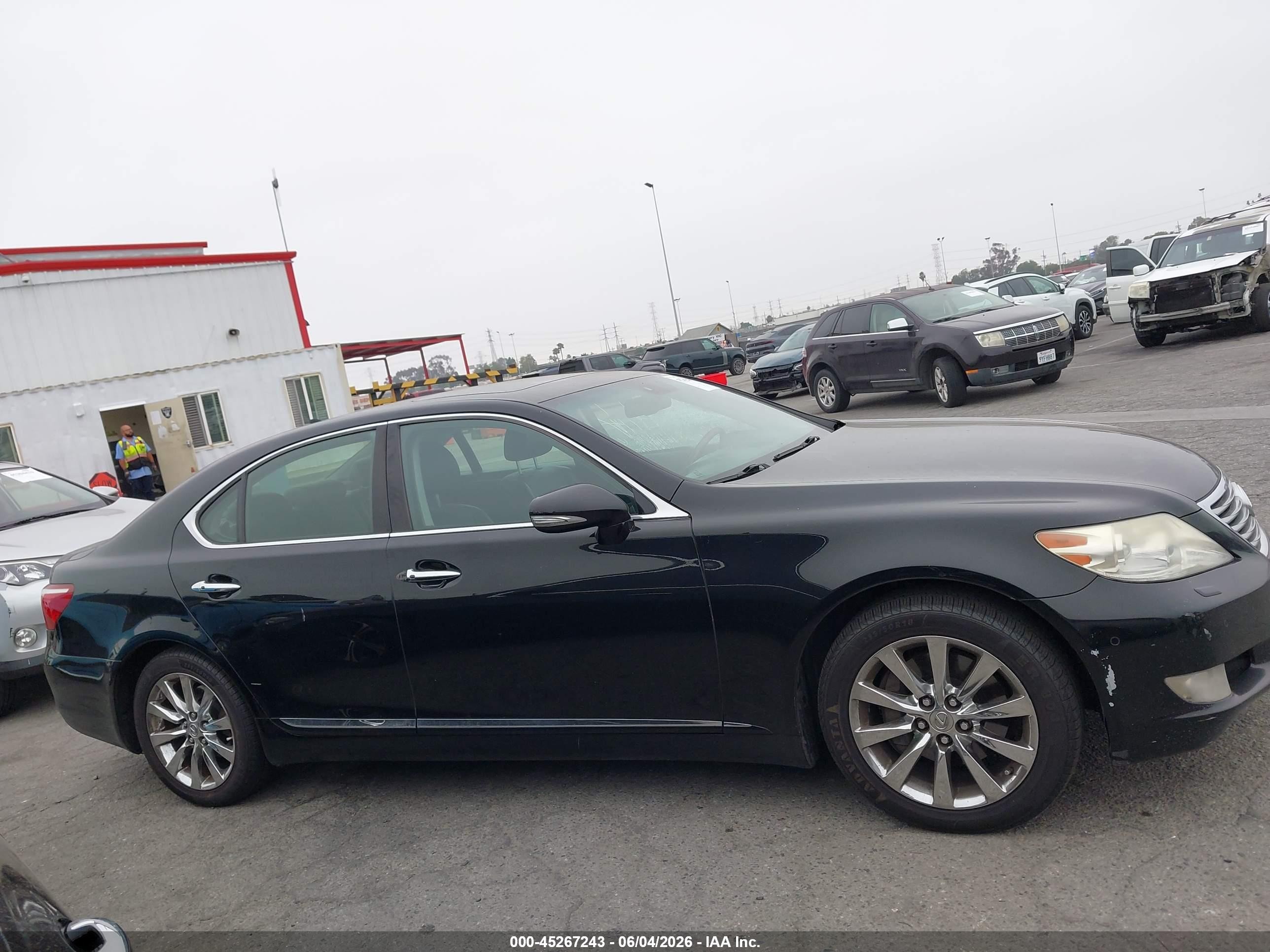 2012 Lexus Ls 460   Black vin: JTHBL5EF4C5112817