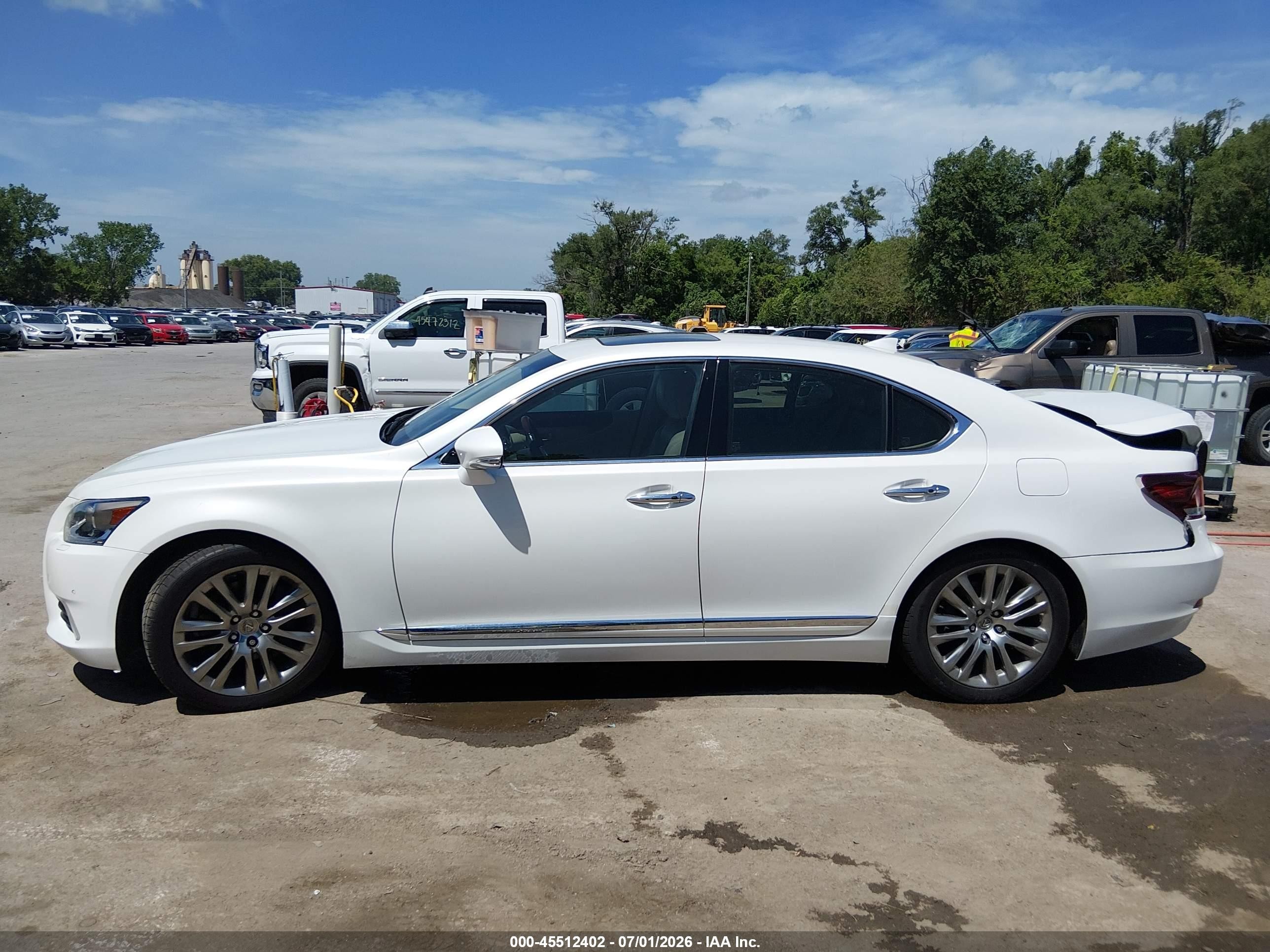 2014 Lexus Ls 460   White vin: JTHBL5EF4E5128003
