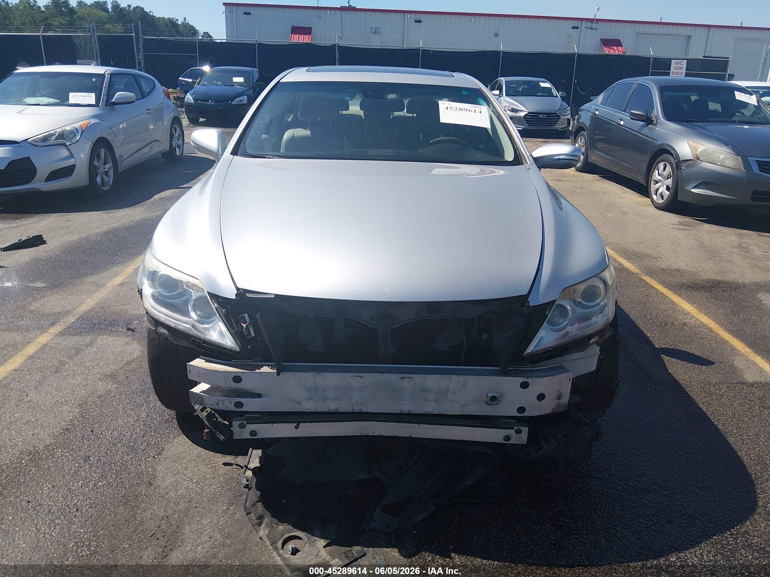 2012 Lexus Ls 460 Silver vin: JTHBL5EF5C5112924
