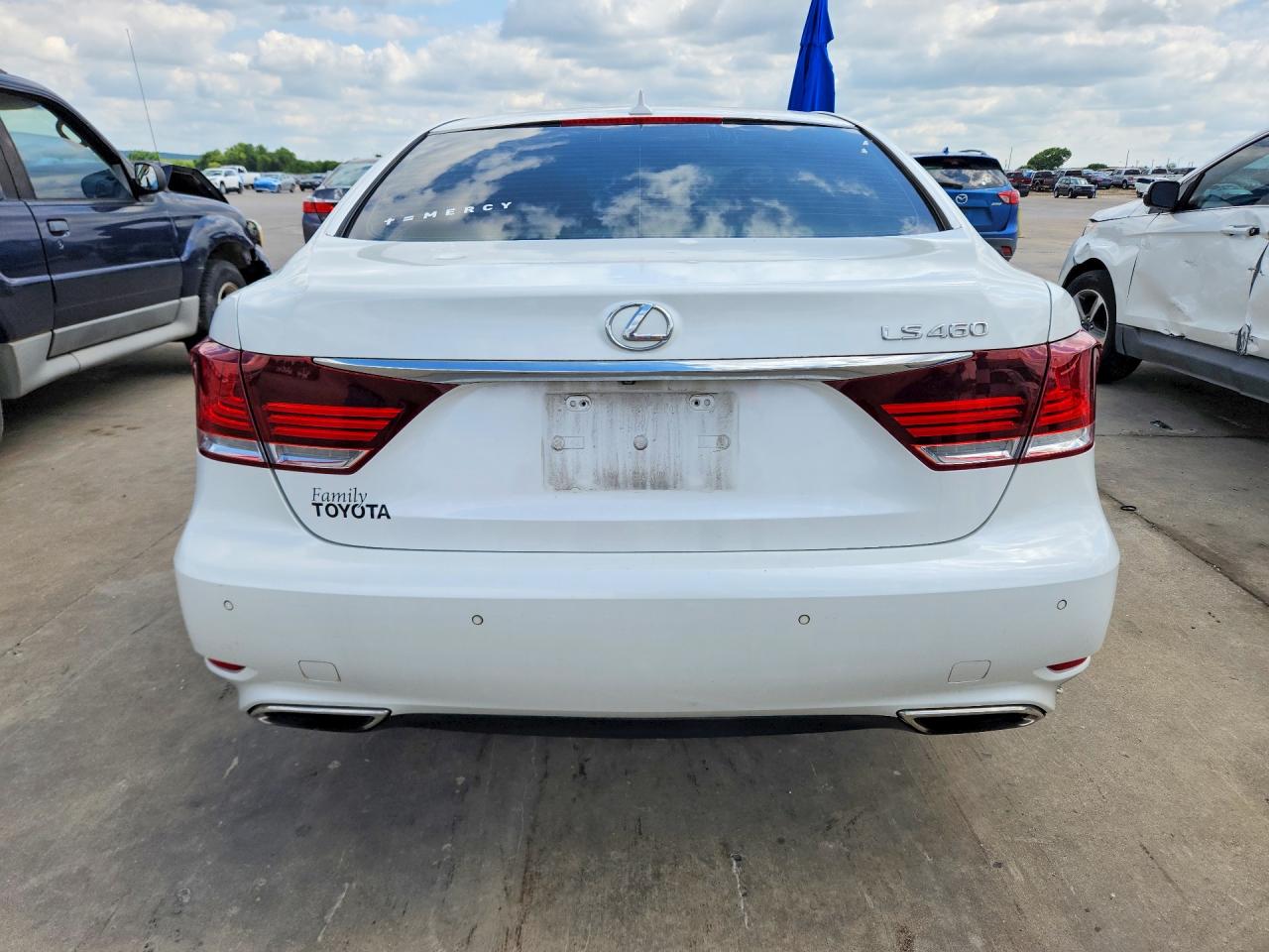 2013 Lexus Ls 460 White vin: JTHBL5EF5D5113931