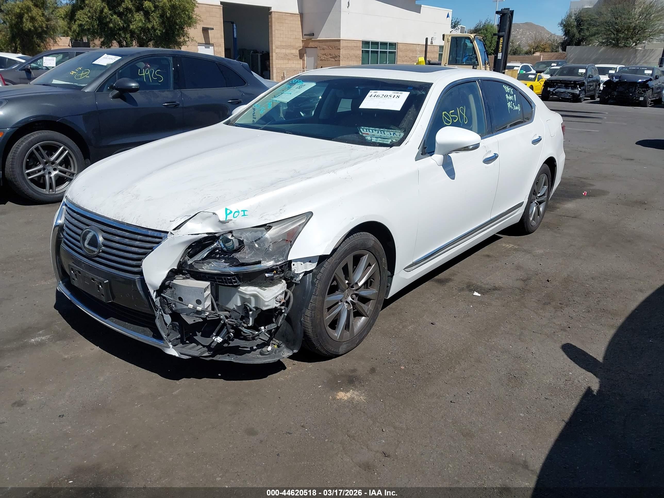 2013 Lexus Ls 460 White vin: JTHBL5EF5D5123505