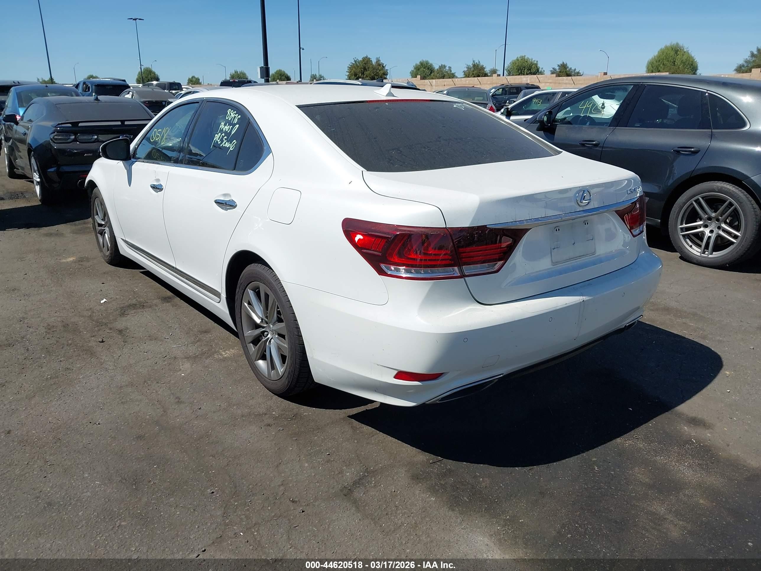 2013 Lexus Ls 460 White vin: JTHBL5EF5D5123505