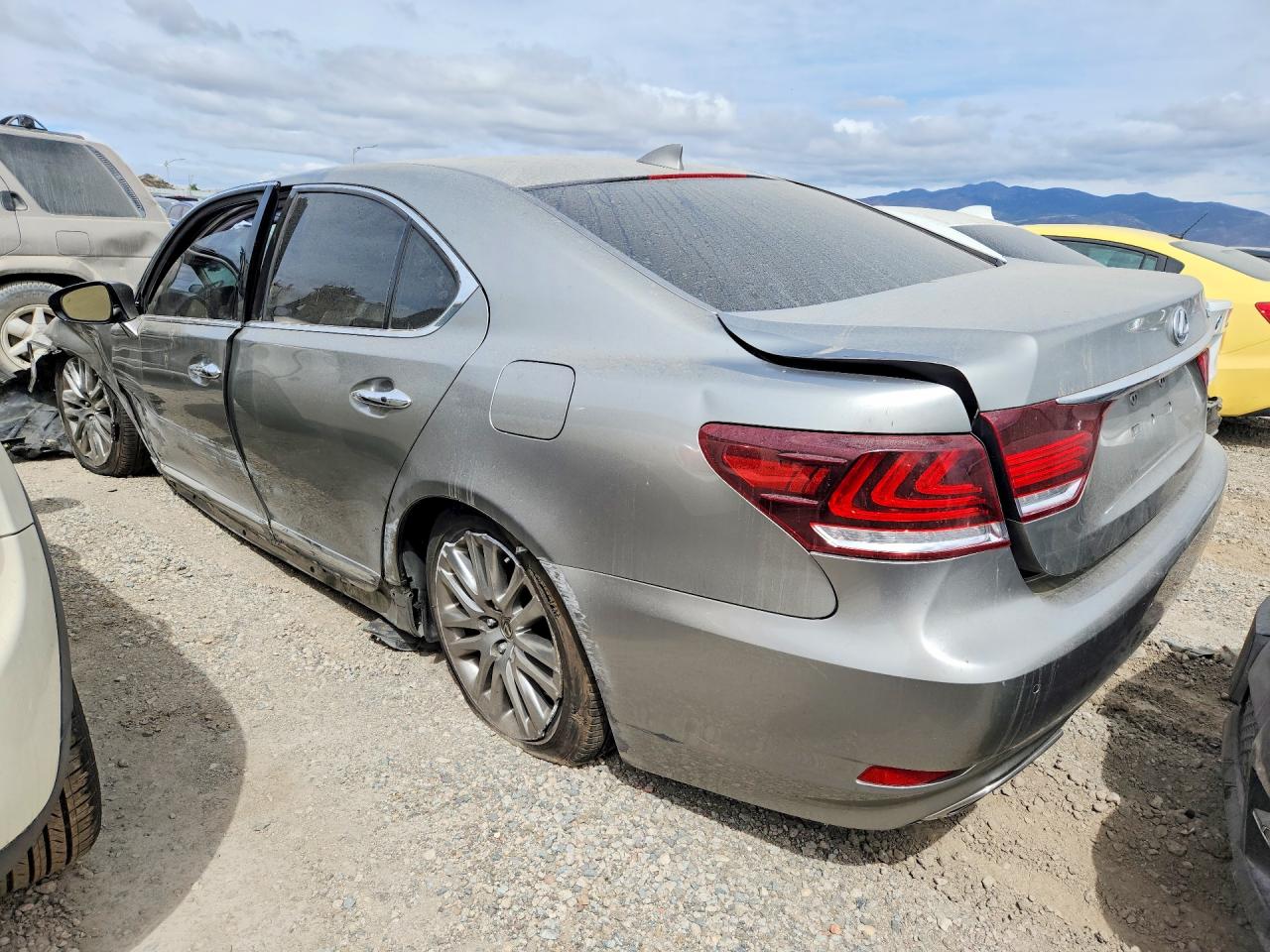 2017 Lexus Ls 460 Base Серый vin: JTHBL5EF5H5146272