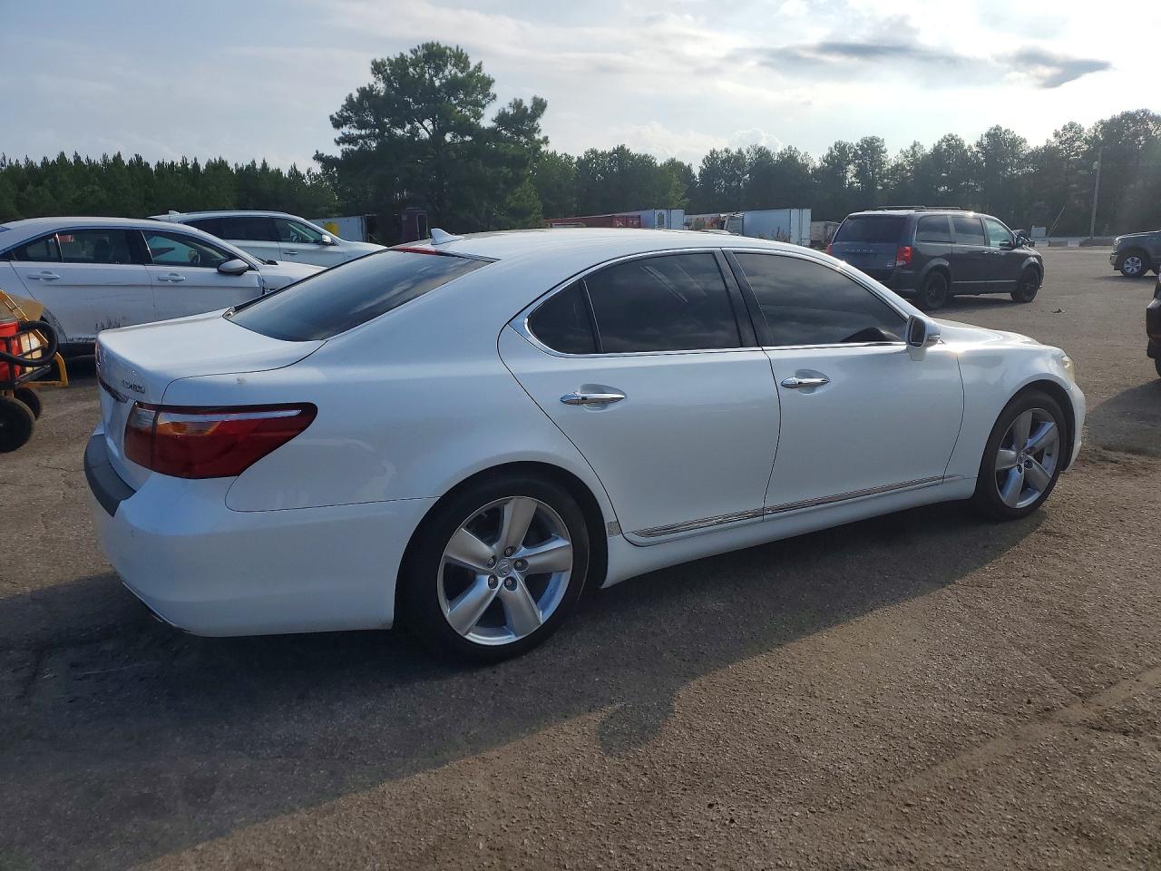2012 Lexus Ls 460 Белый vin: JTHBL5EF6C5111801