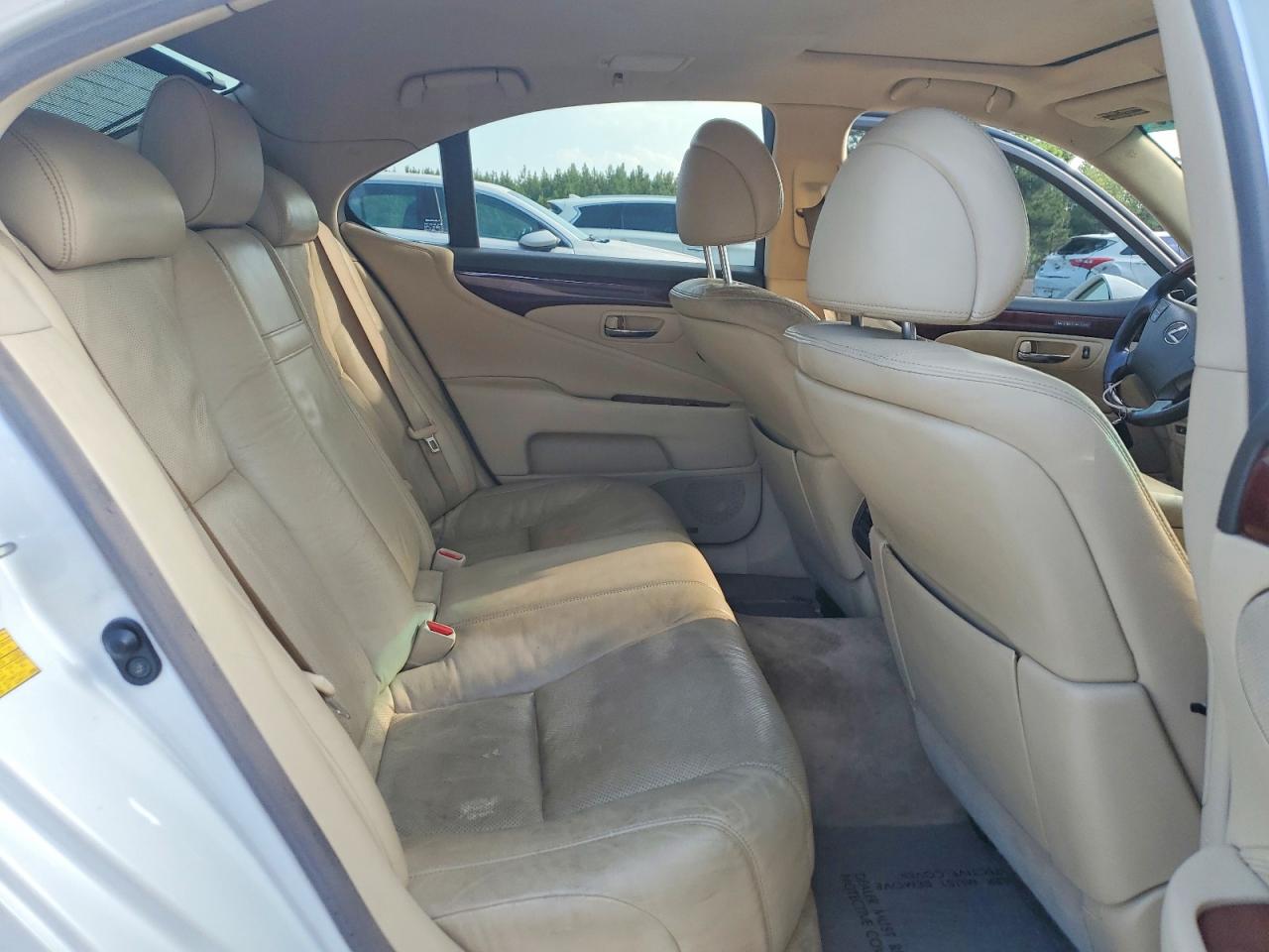 2012 Lexus Ls 460 Белый vin: JTHBL5EF6C5111801